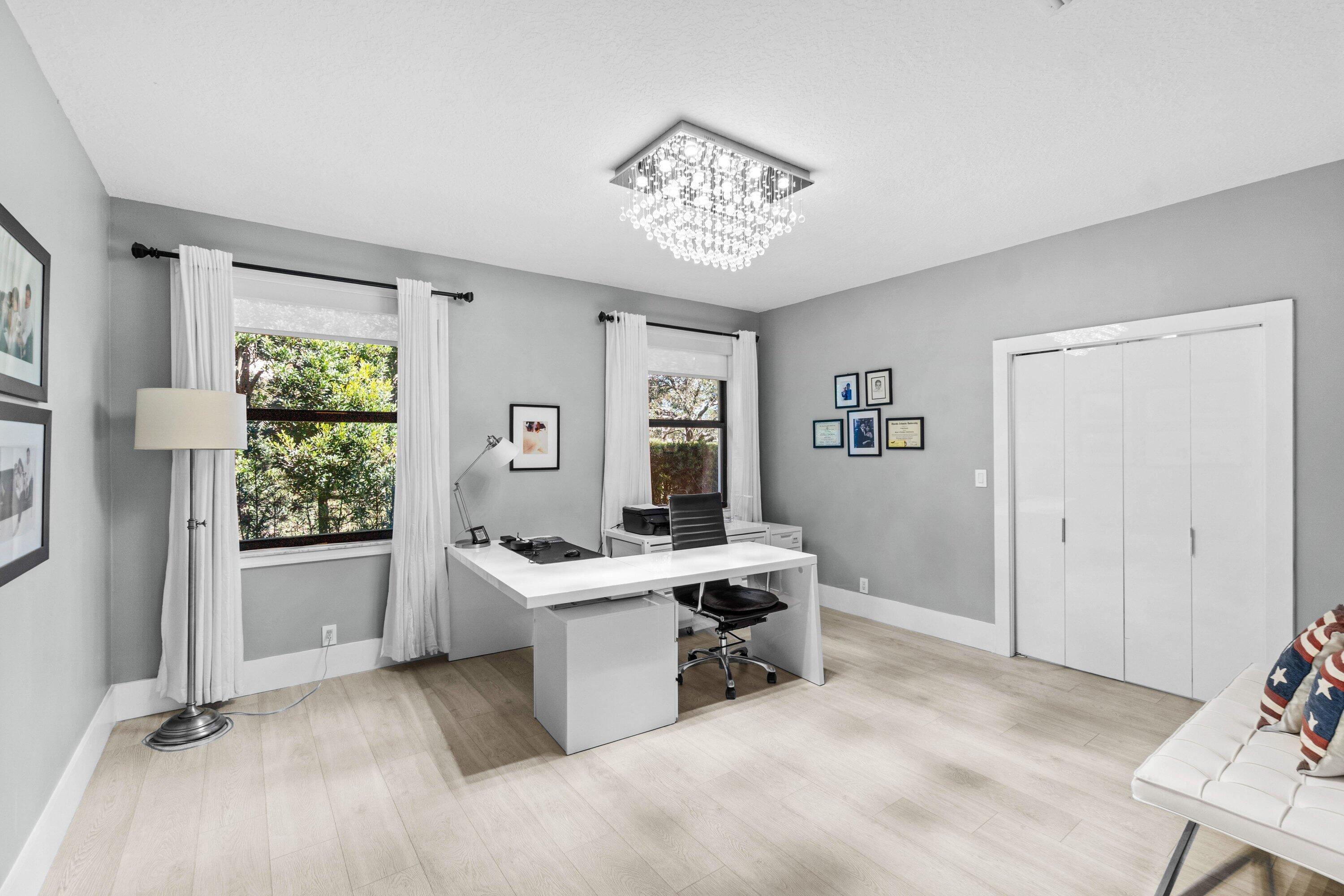 6715 E Calumet Circle