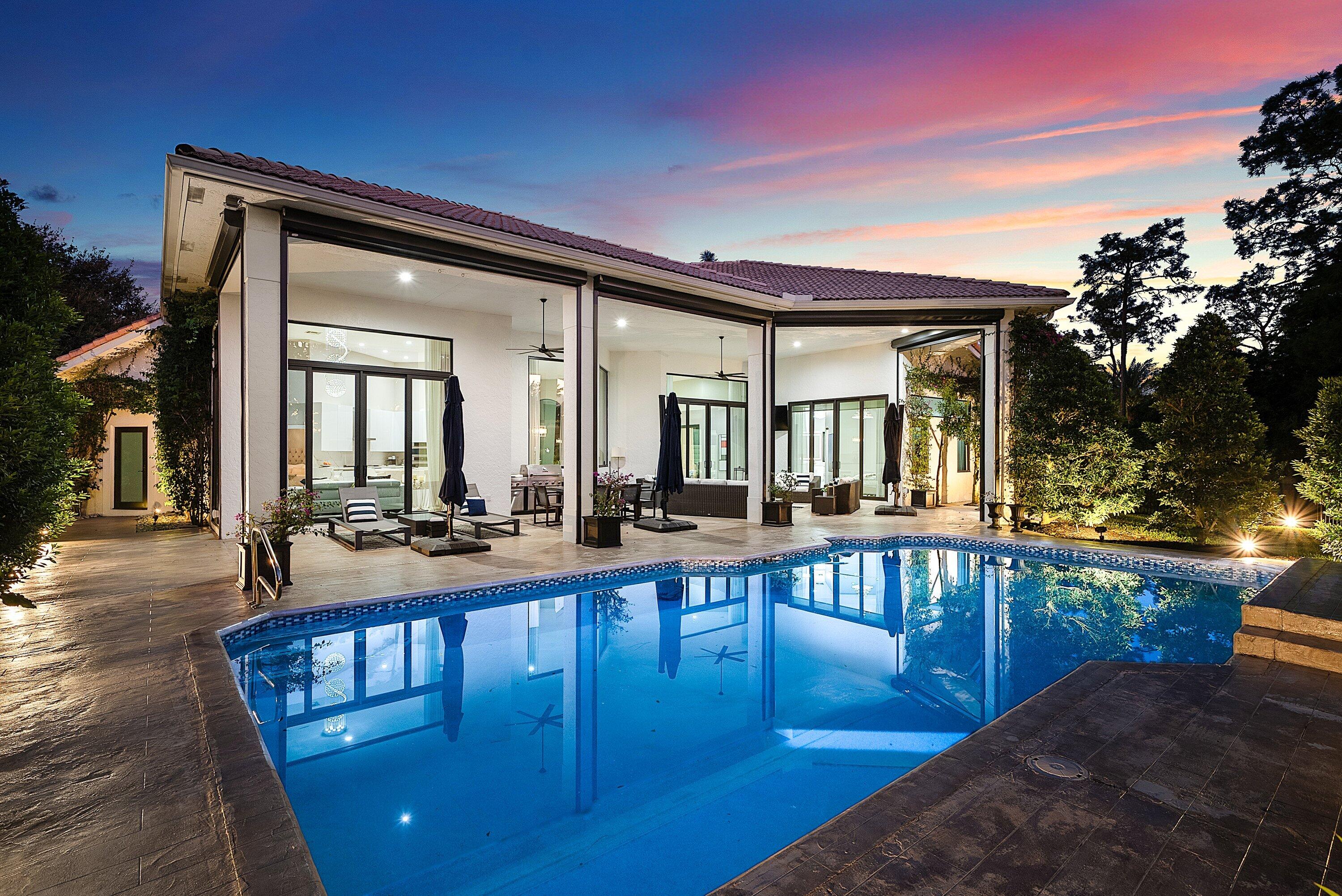 6715 E Calumet Circle