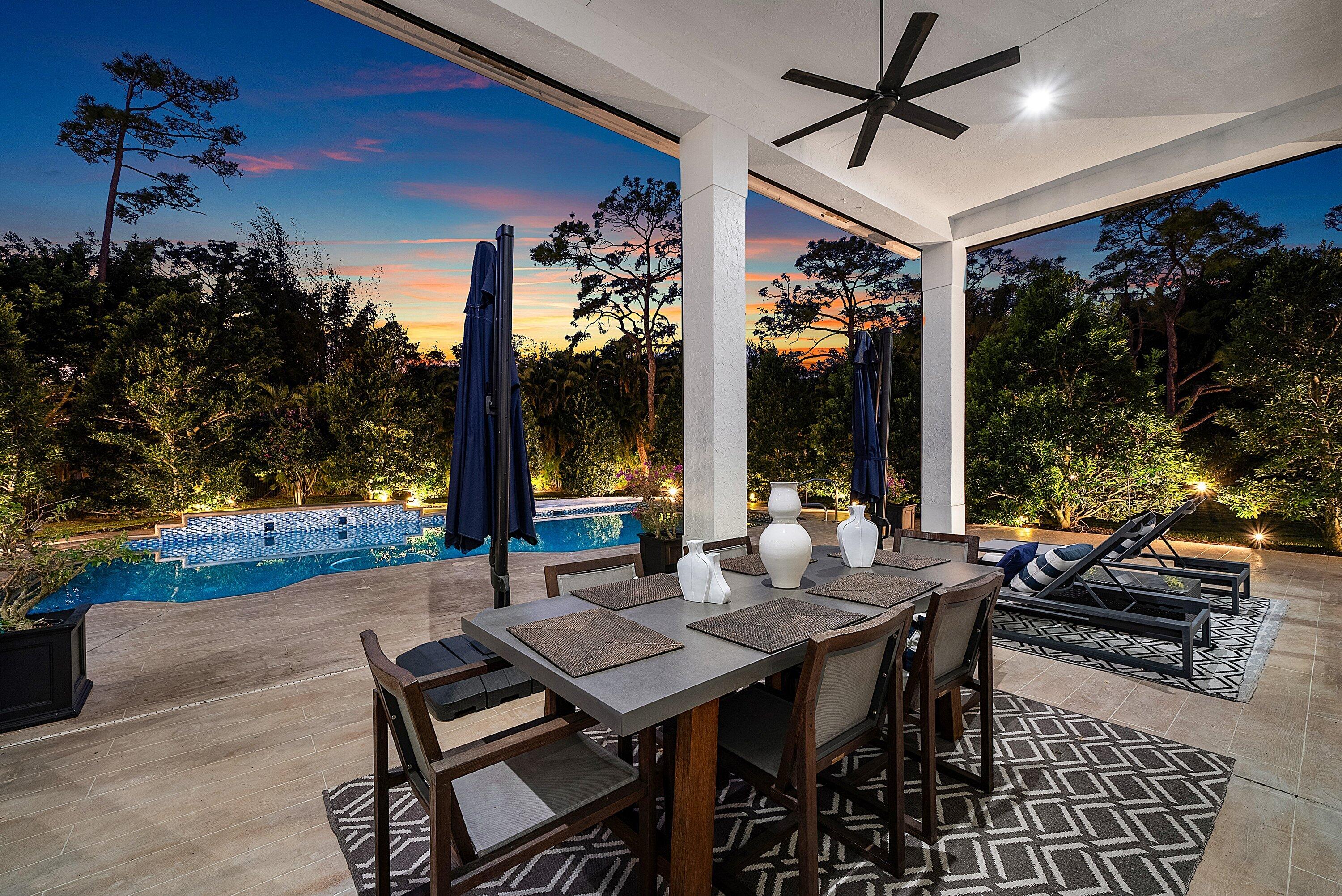 6715 E Calumet Circle