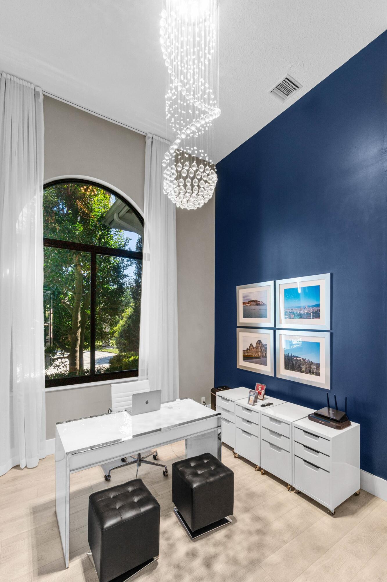 6715 E Calumet Circle