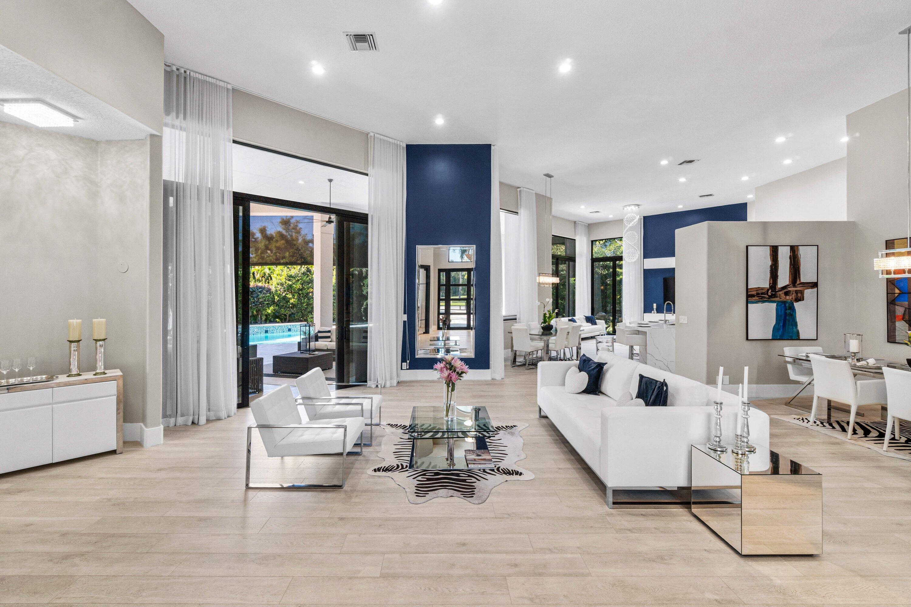 6715 E Calumet Circle