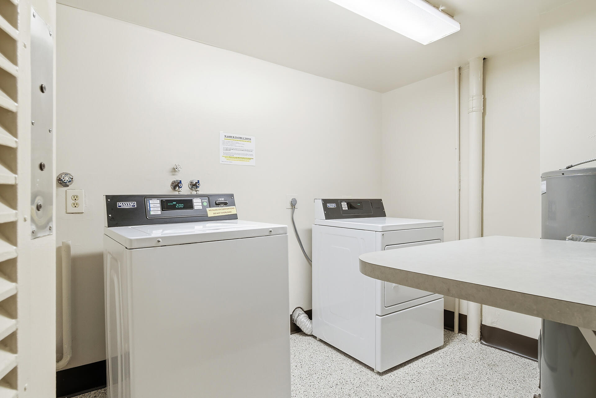 122 Lakeshore Drive 433