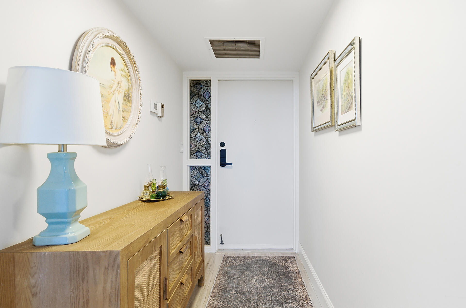 122 Lakeshore Drive 433