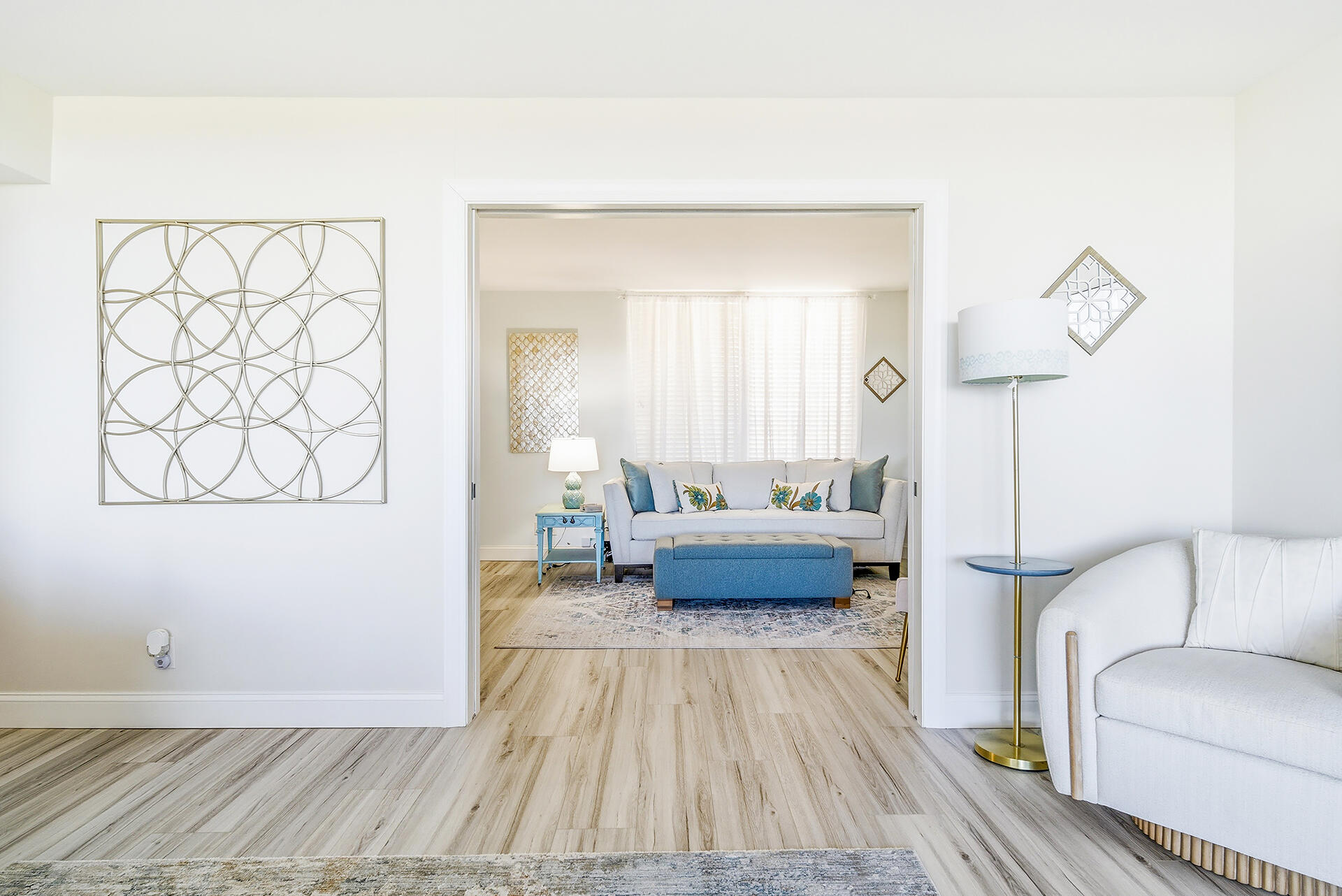 122 Lakeshore Drive 433