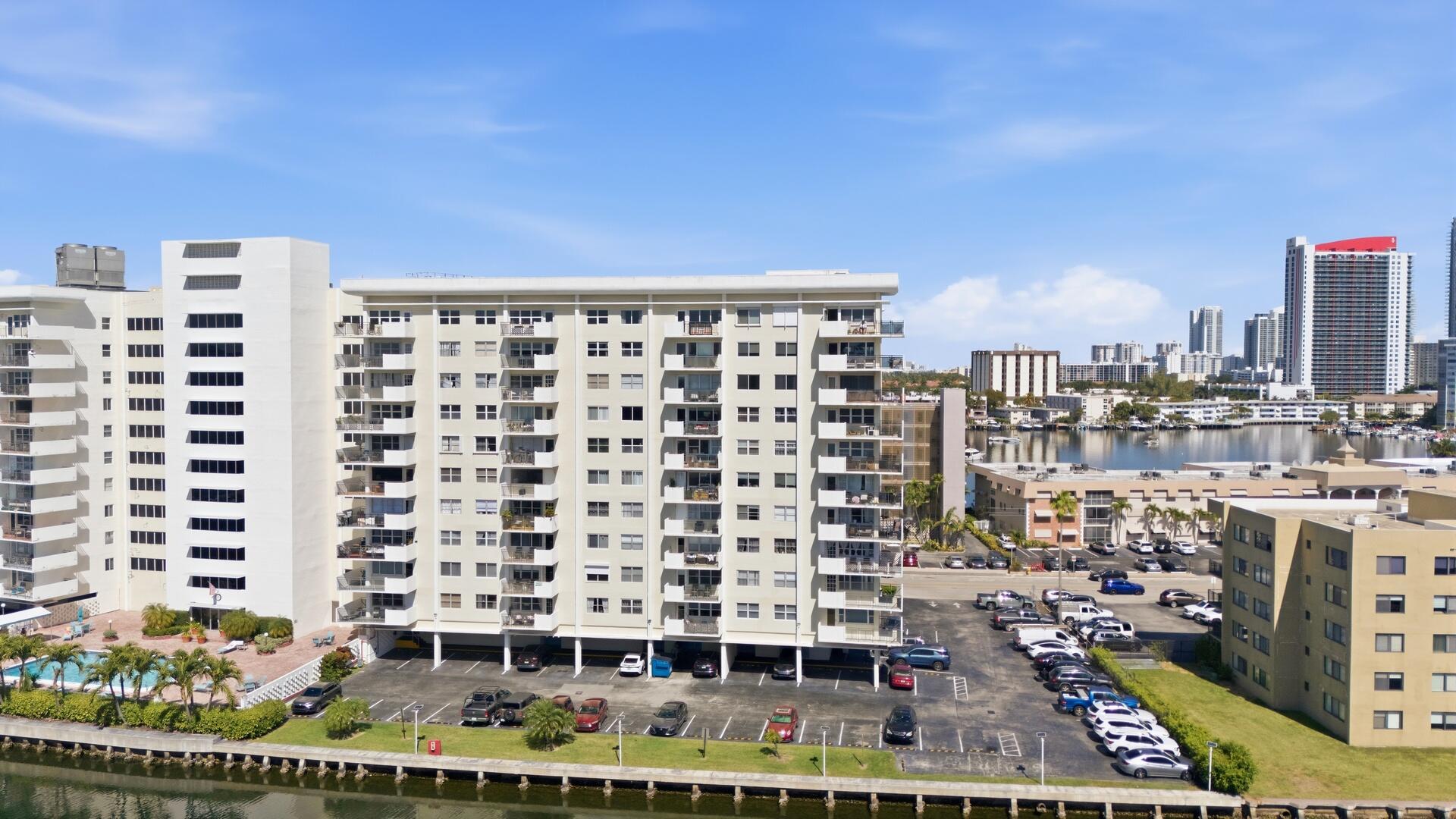 401 Golden Isles Drive 1009