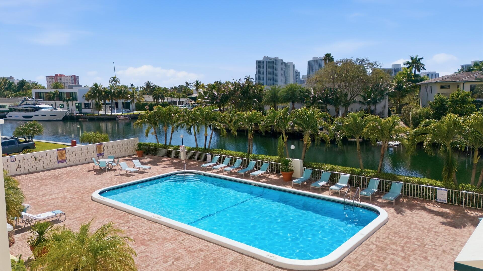 401 Golden Isles Drive 1009
