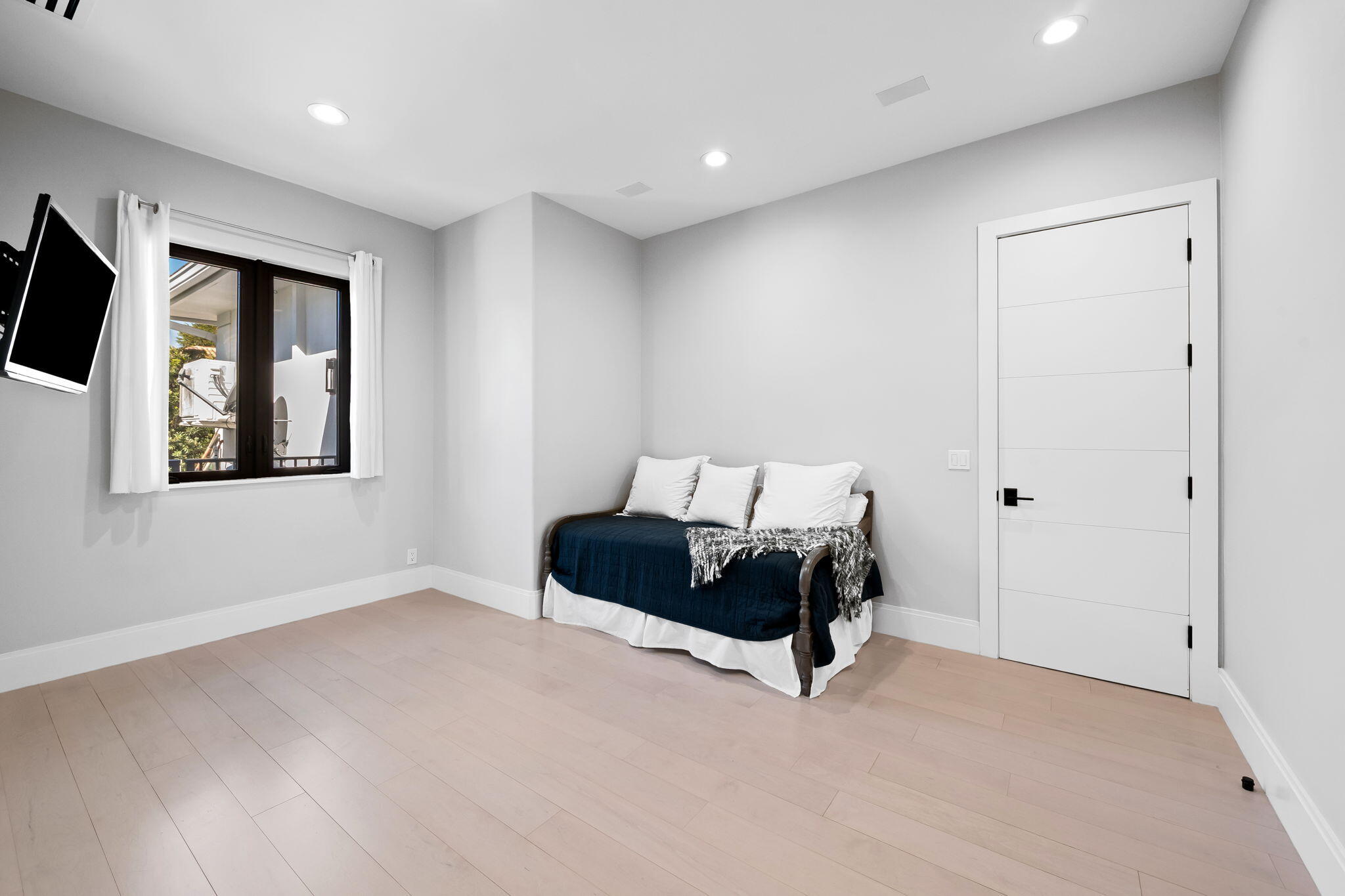 18338 Guardiann Circle