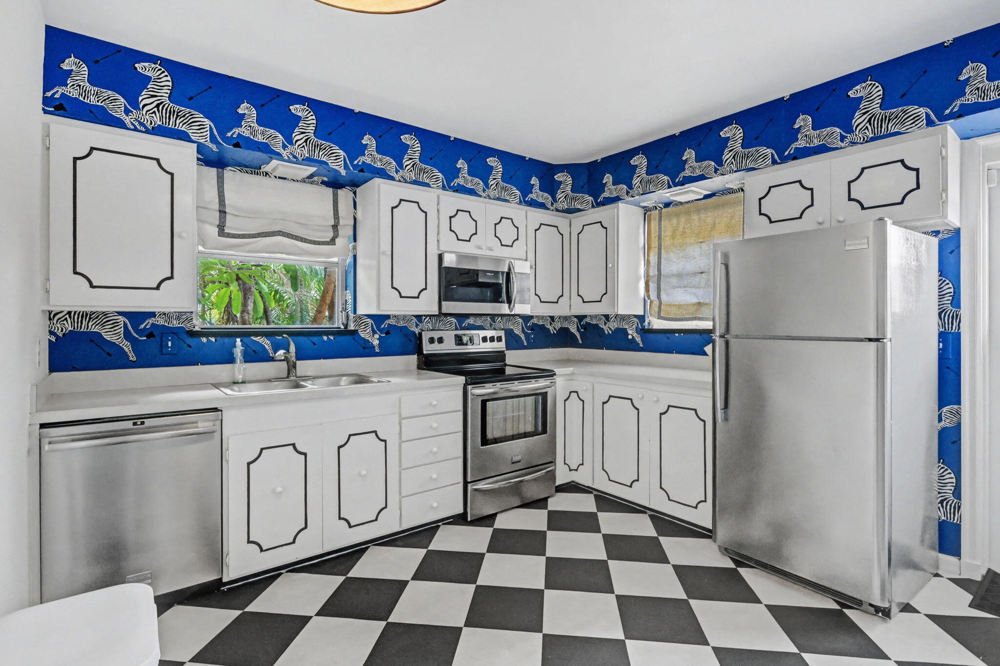 240 Oleander Avenue 244