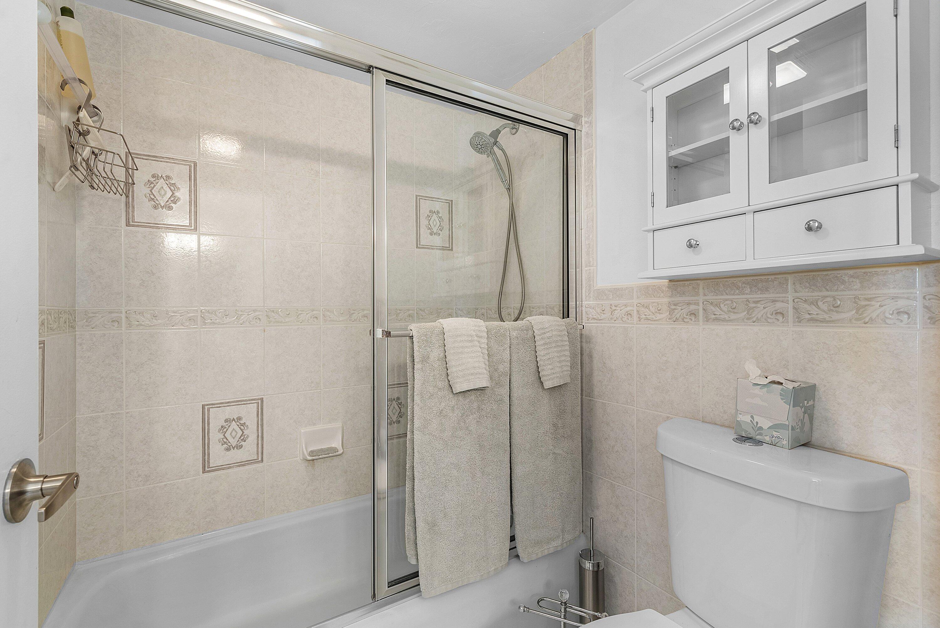 7 Royal Palm Way 507