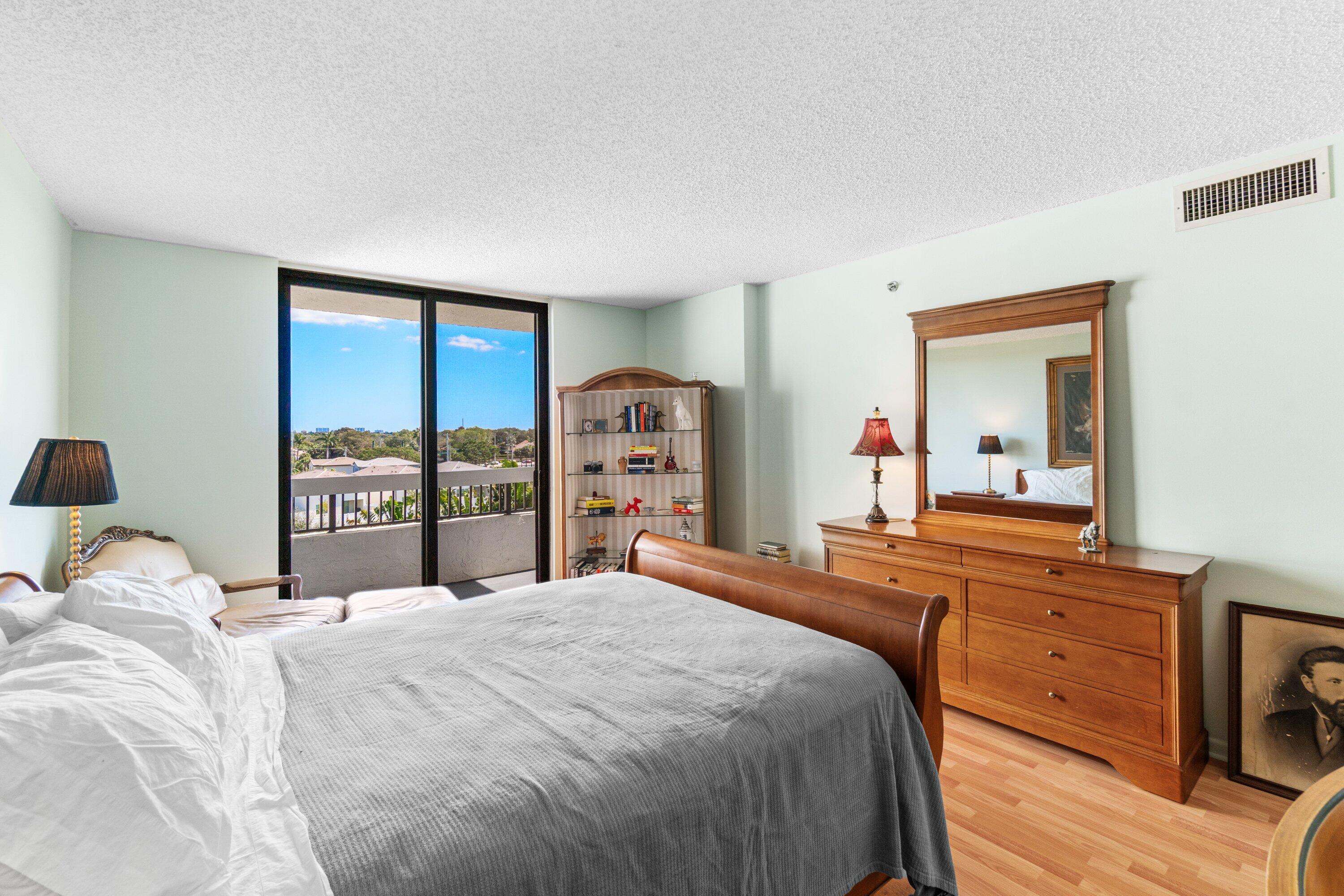 23200 Camino Del Mar 604