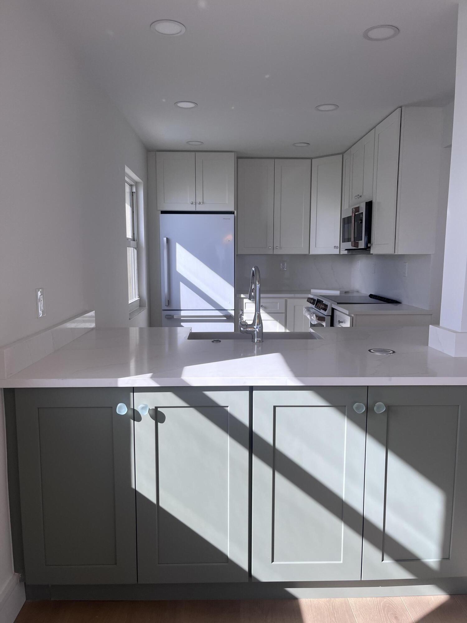 1069 Hillsboro Mile 801, Hillsboro Beach Unit: 801