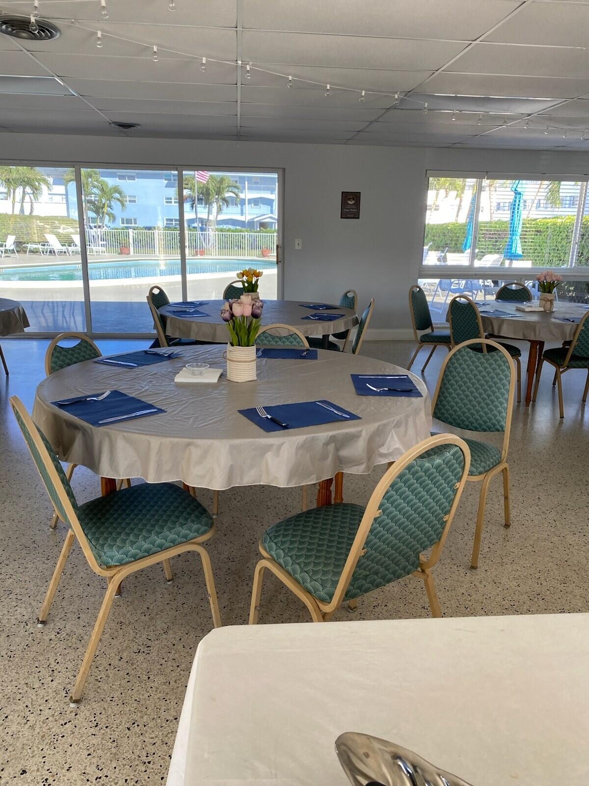 111 Shore Court 305-C, North Palm Beach Unit: 305-C