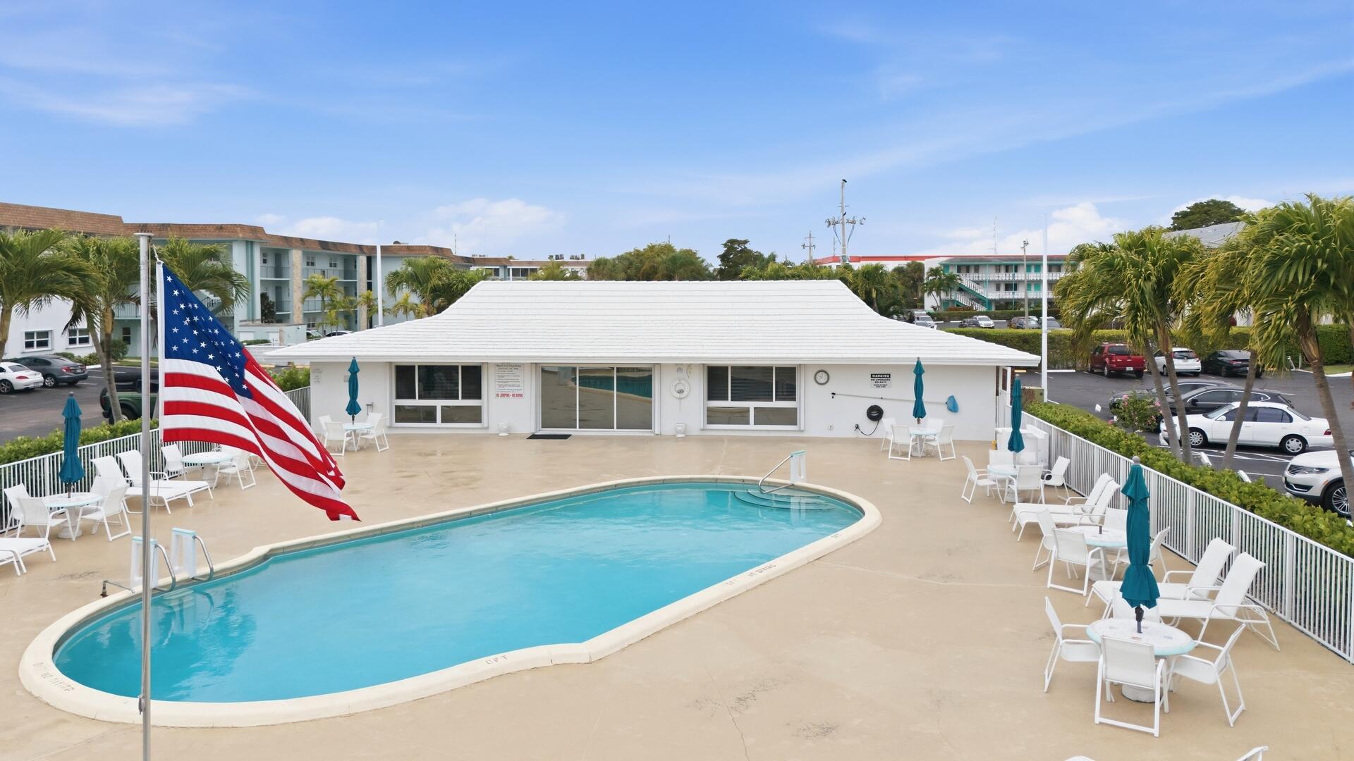 111 Shore Court 305-C, North Palm Beach Unit: 305-C