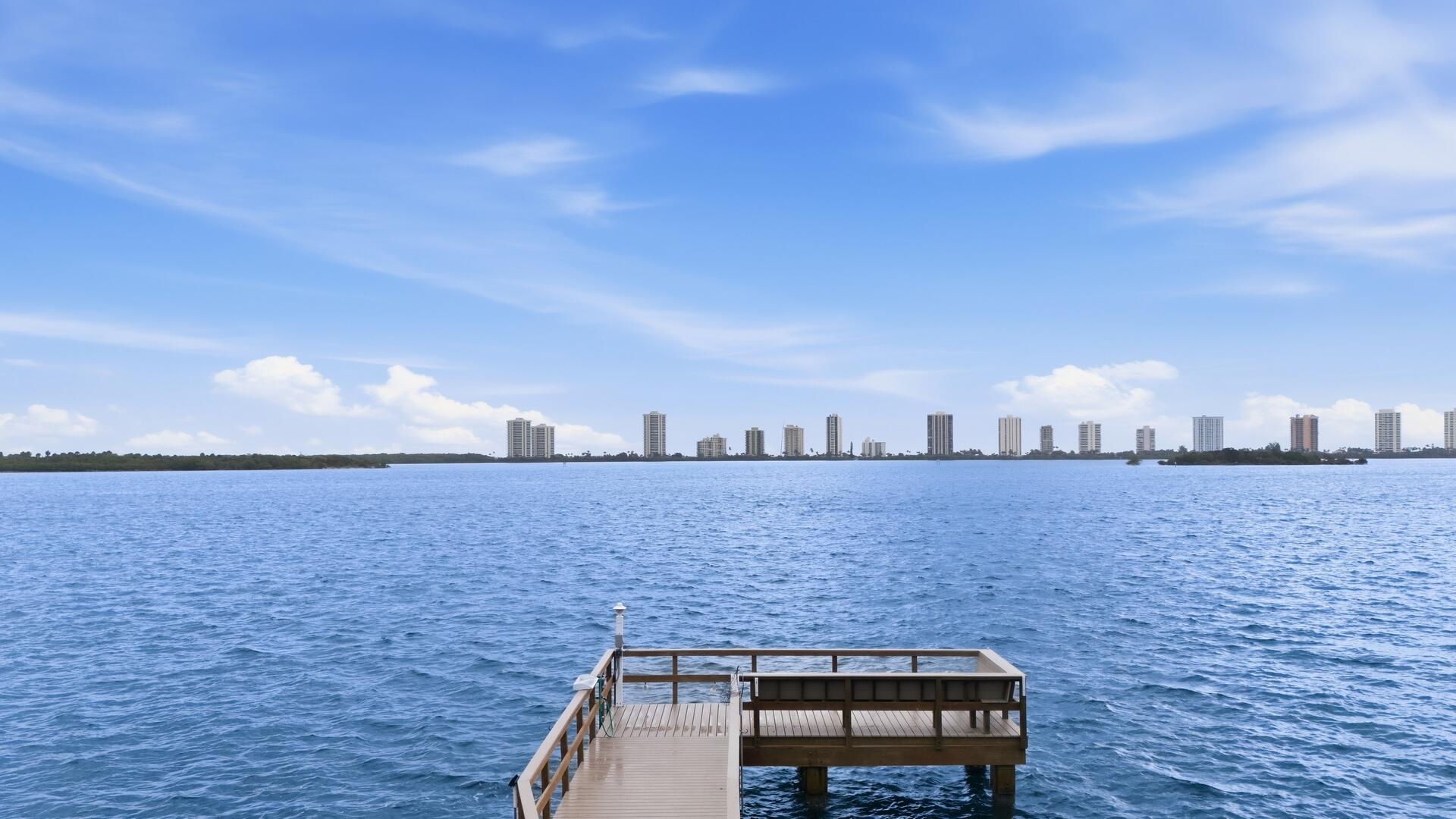 111 Shore Court 305-C, North Palm Beach Unit: 305-C