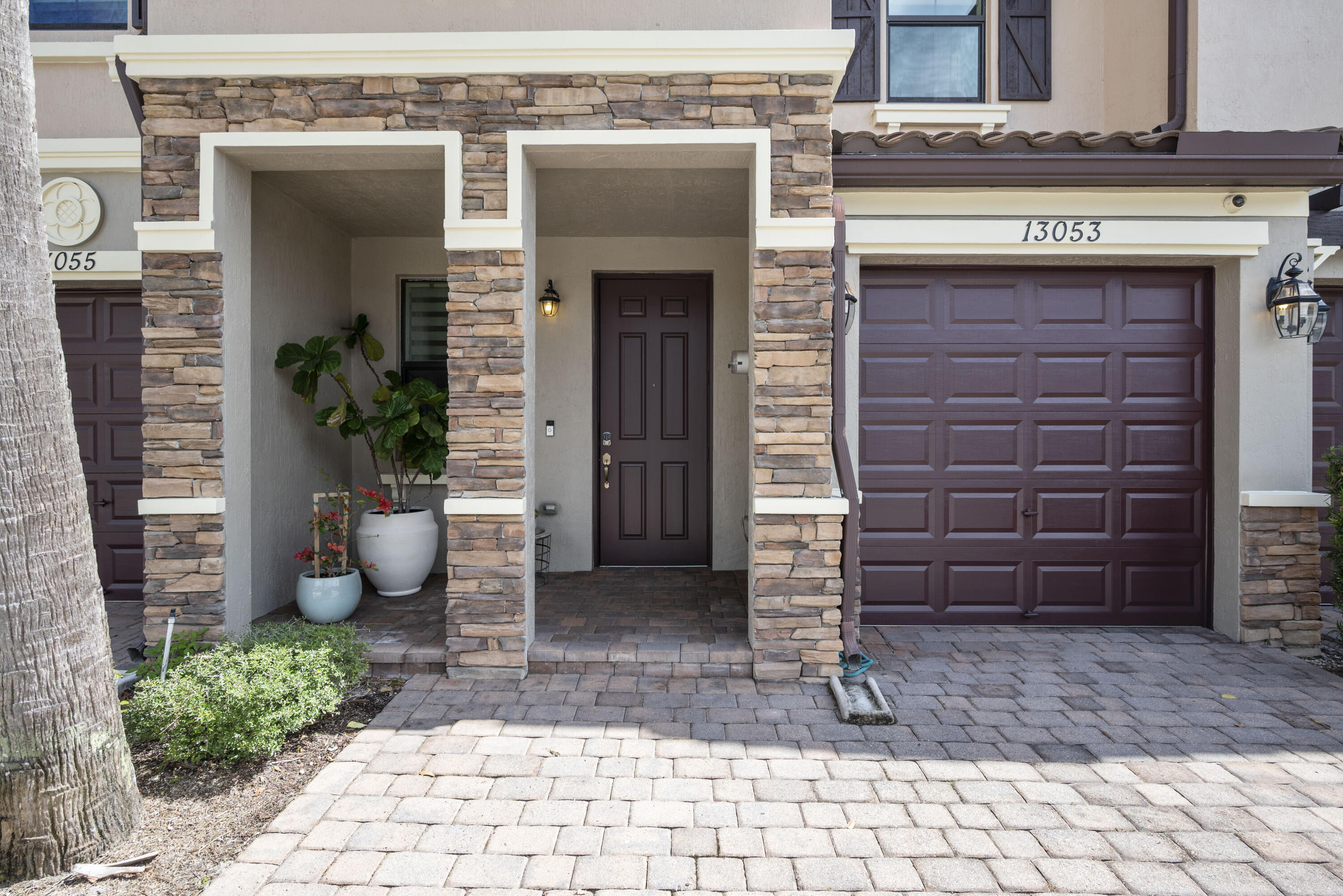 13053 Anthorne Lane