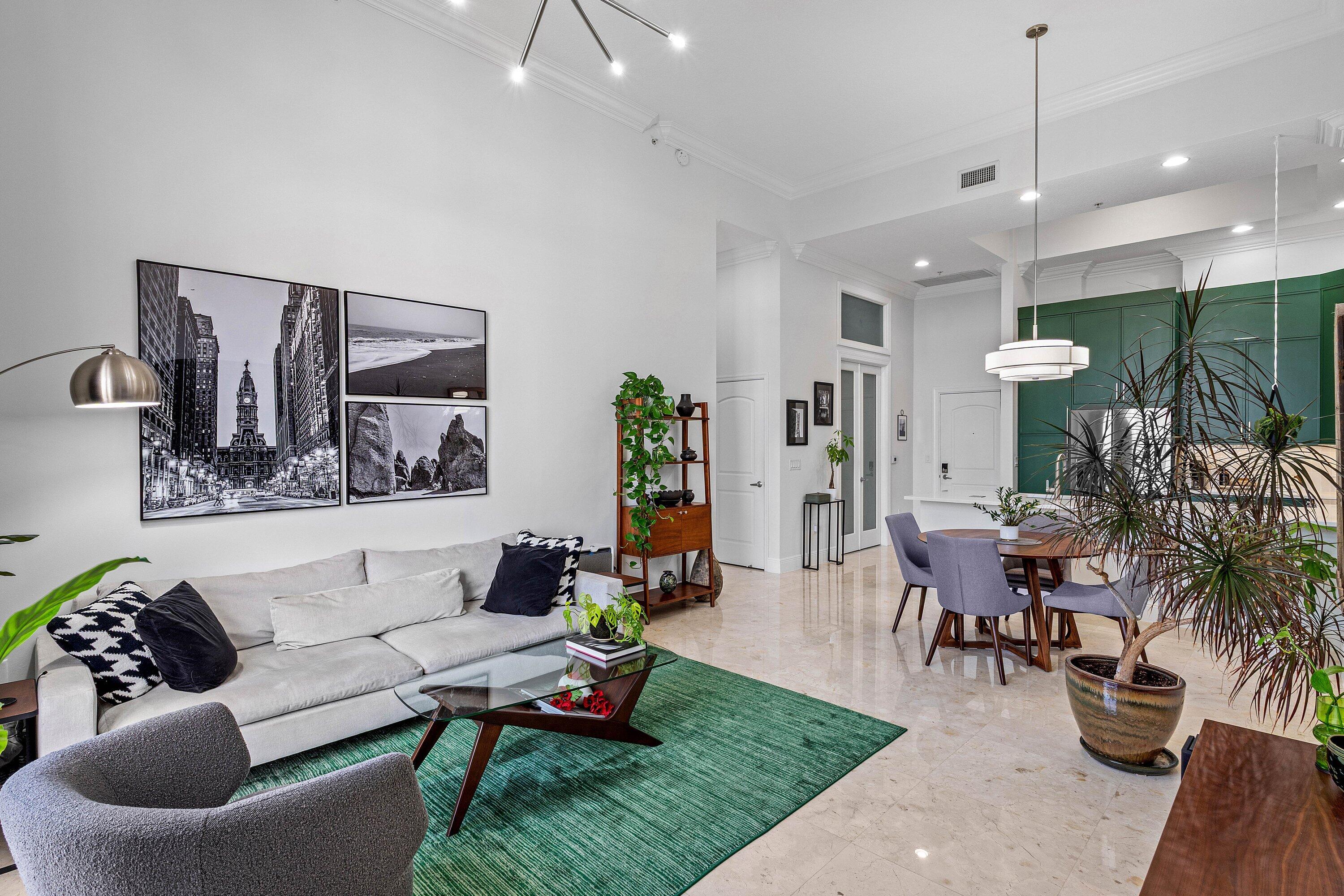 701 S Olive Avenue 515