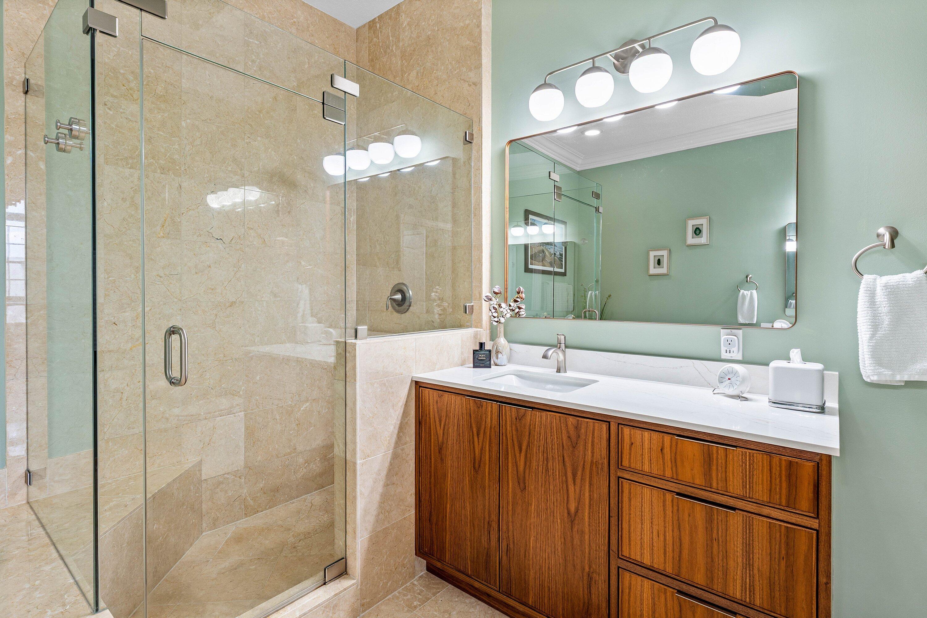 701 S Olive Avenue 515