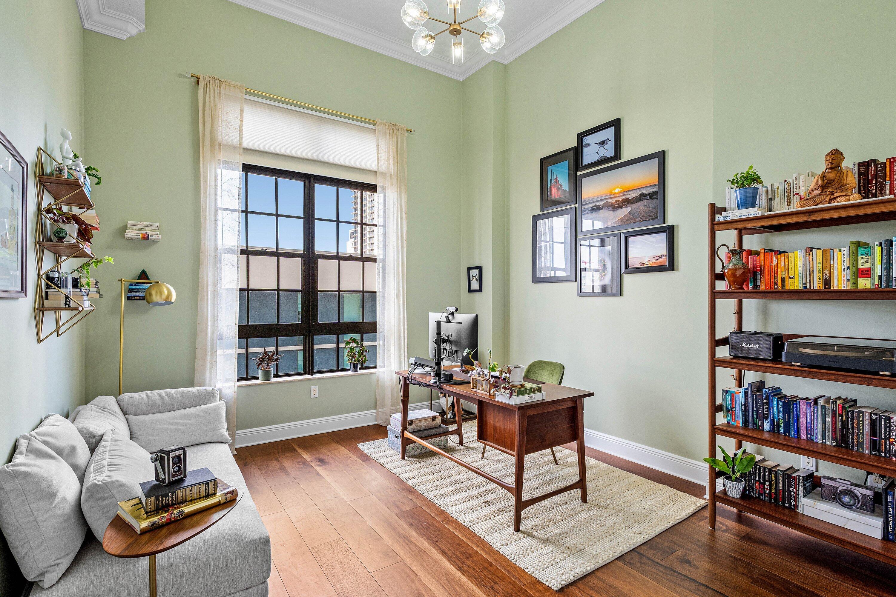 701 S Olive Avenue 515