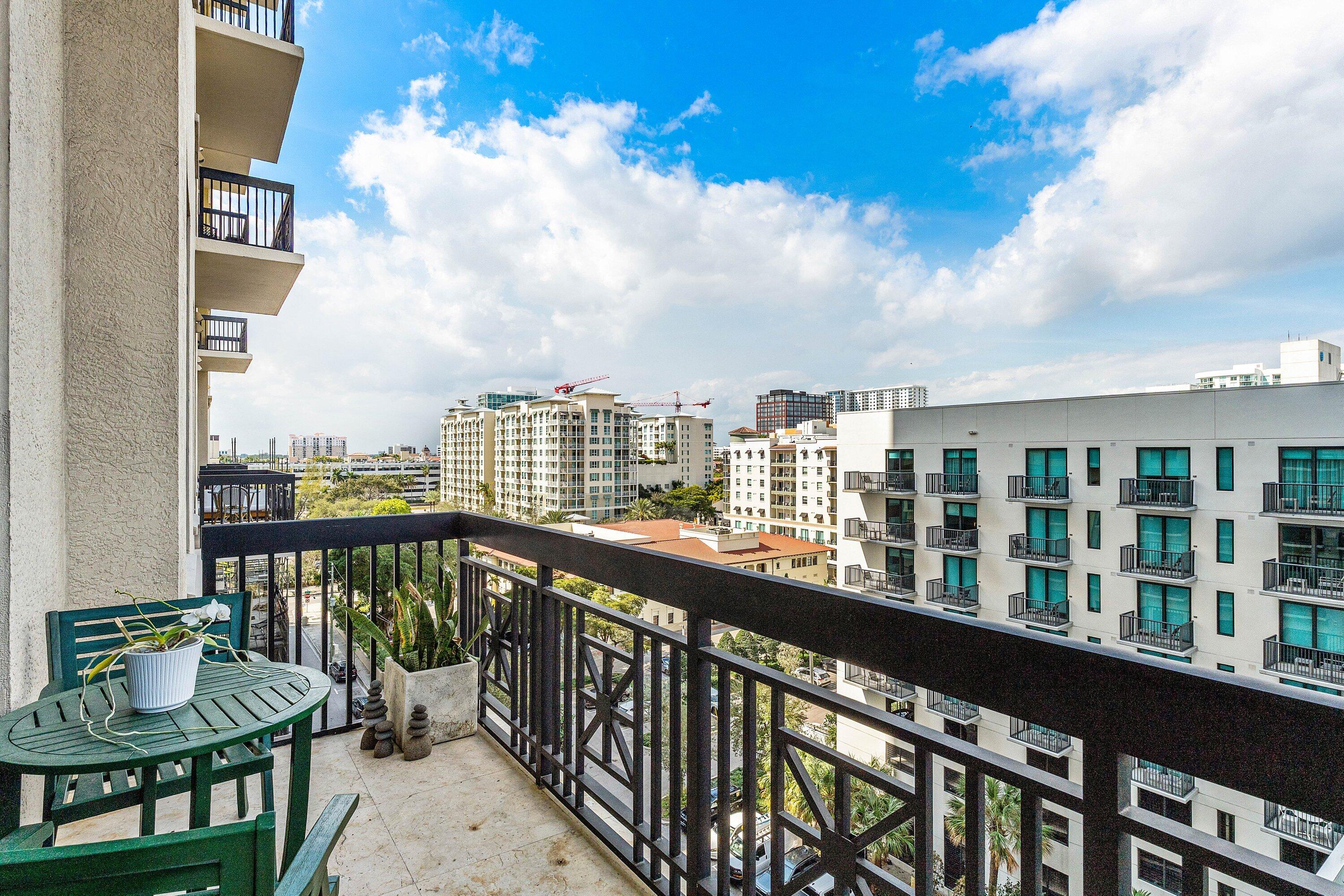 701 S Olive Avenue 515