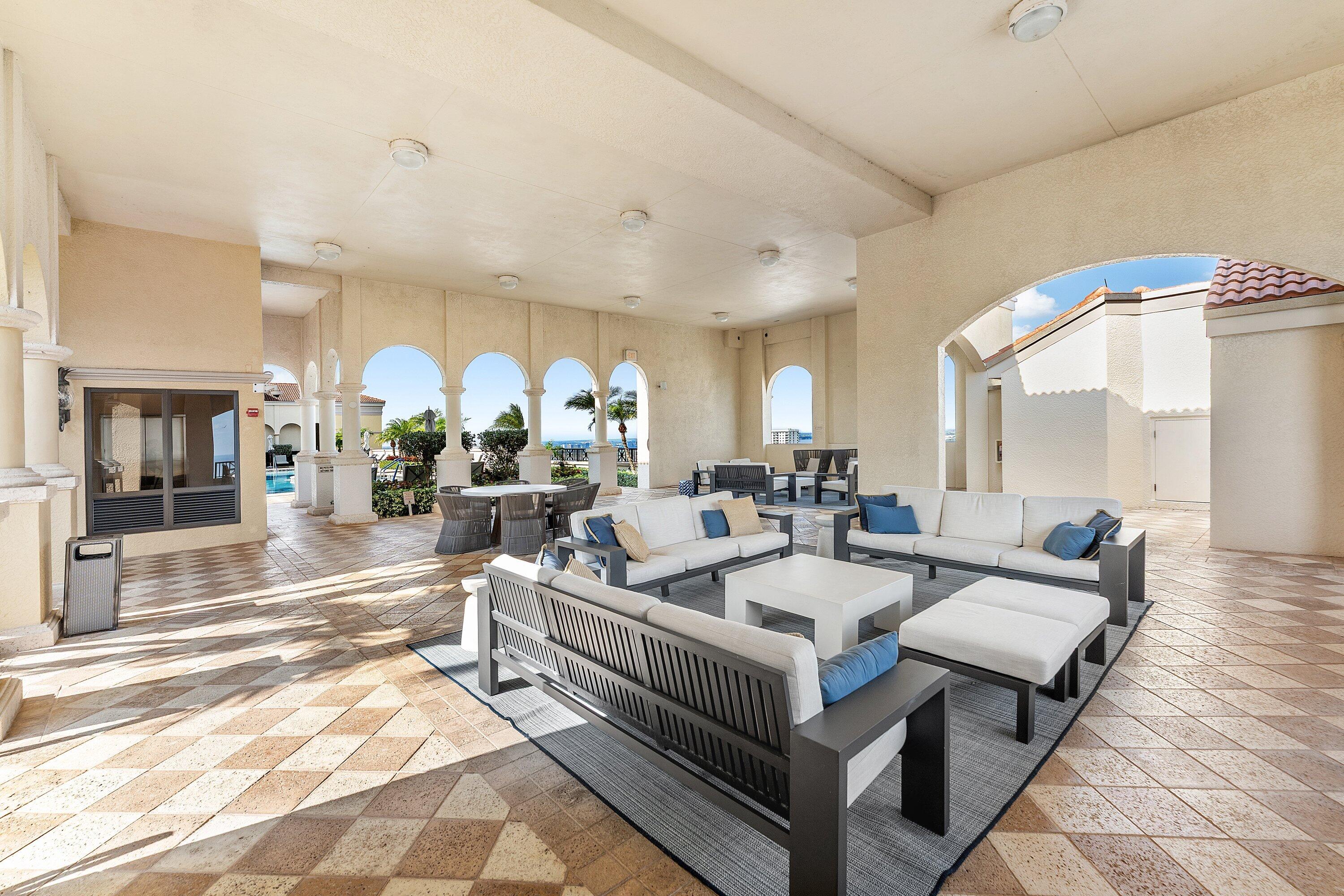 701 S Olive Avenue 515