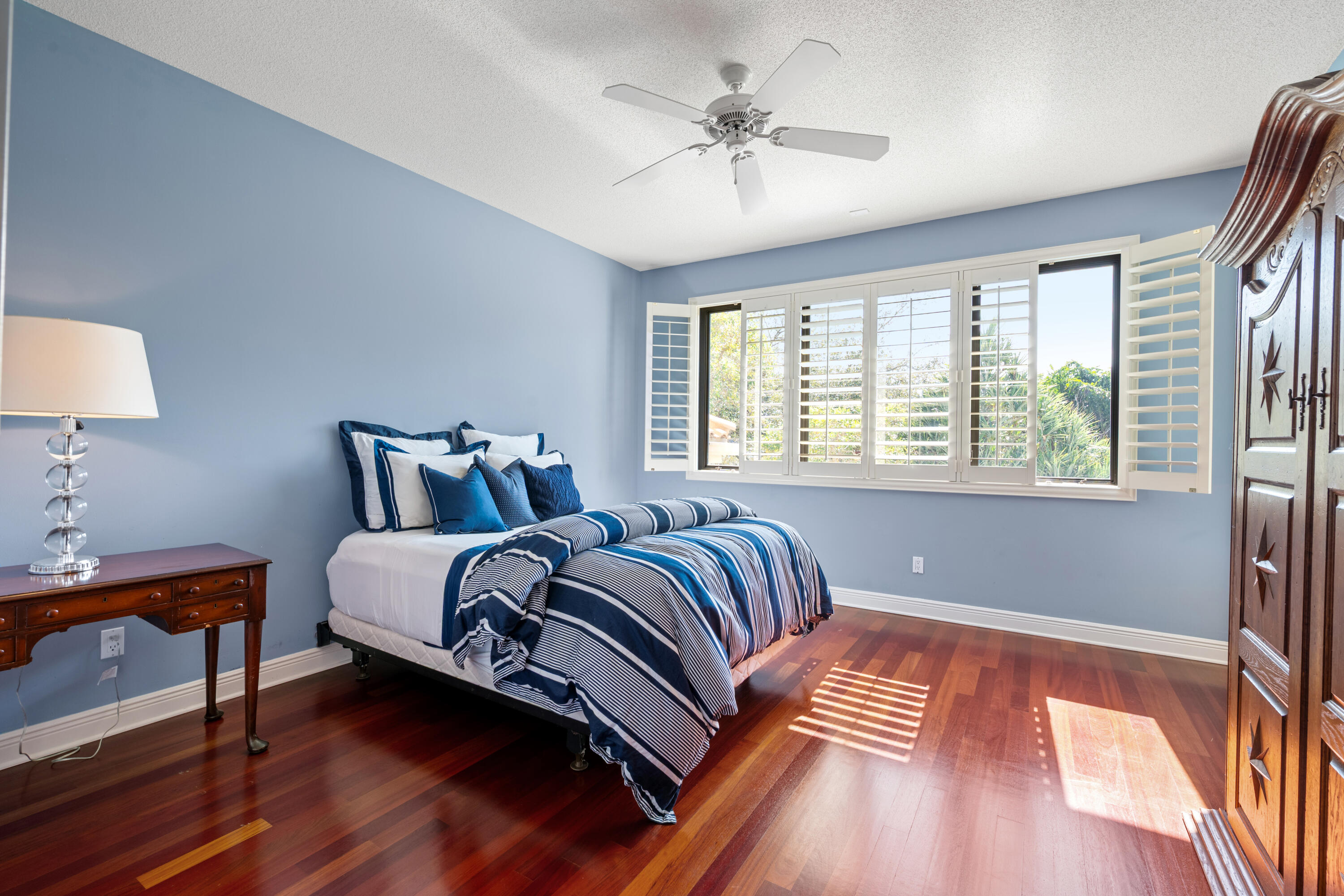 18800 Long Lake Drive