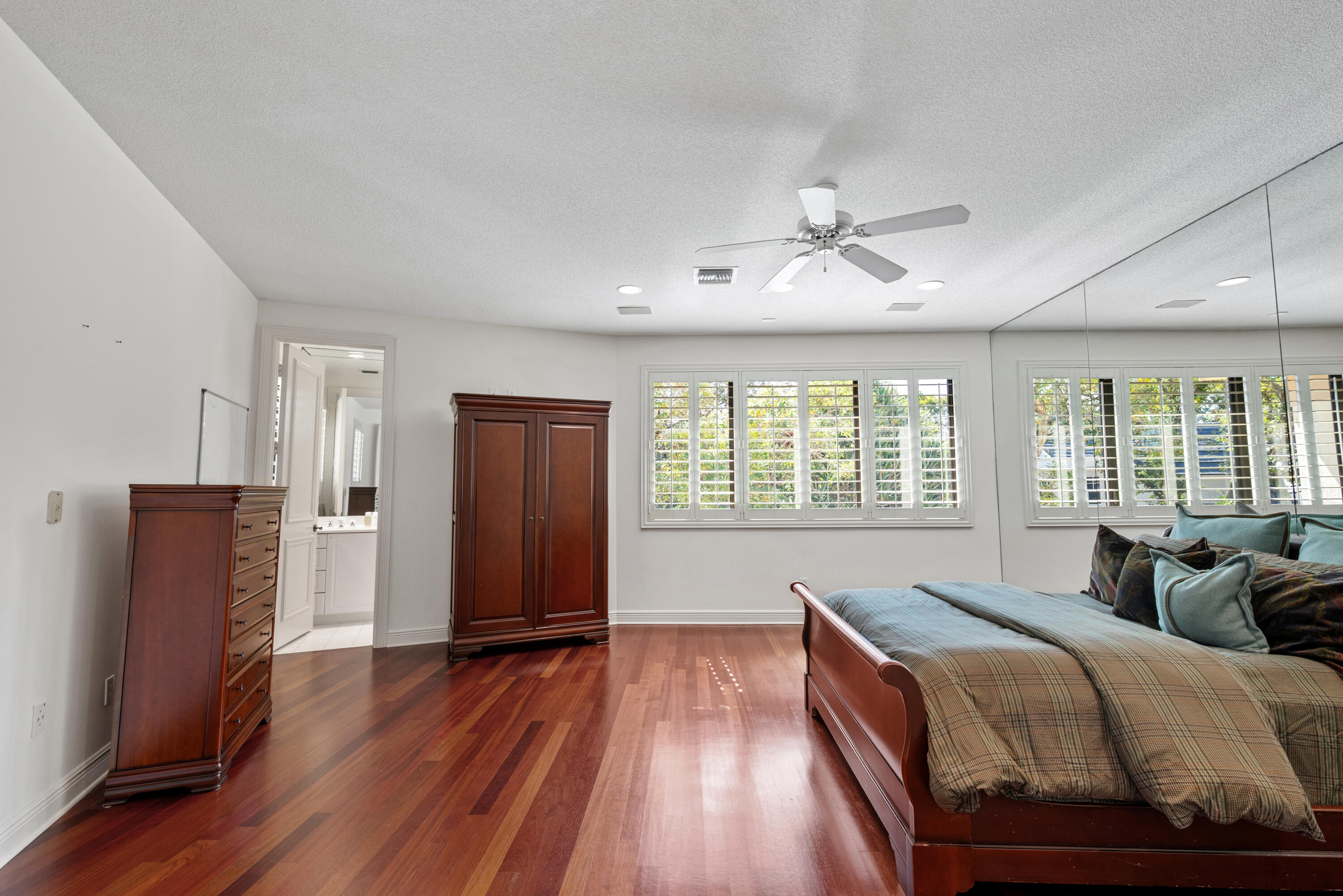 18800 Long Lake Drive