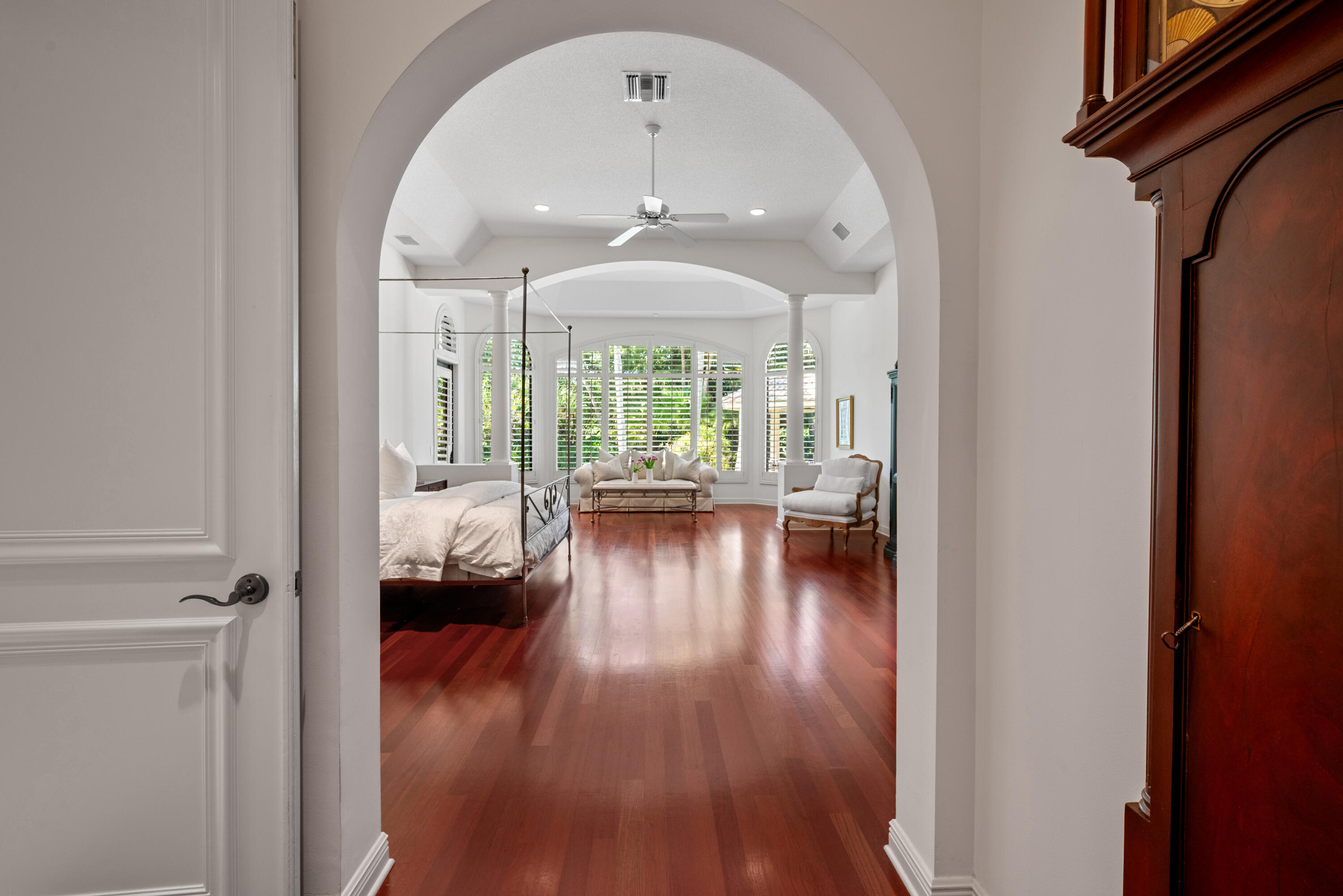 18800 Long Lake Drive