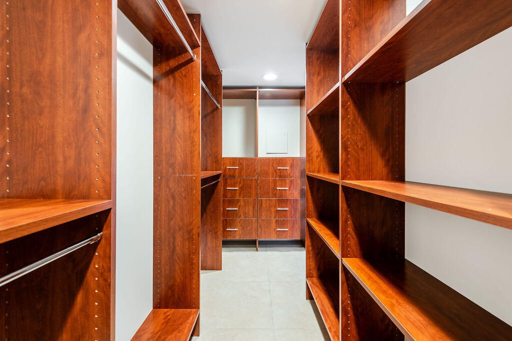 15351 Strathearn Drive 10302