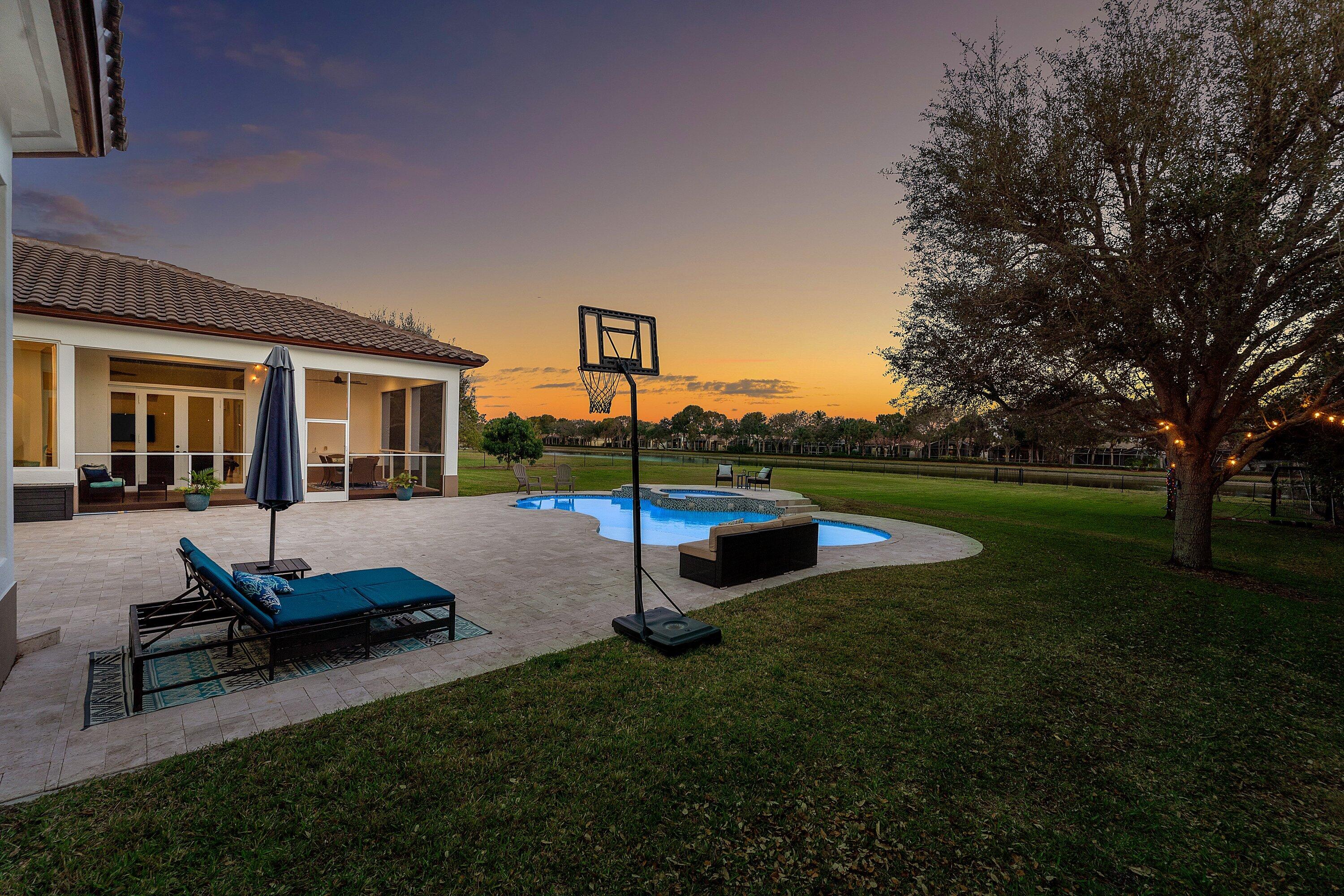 8880 S Kendale Circle