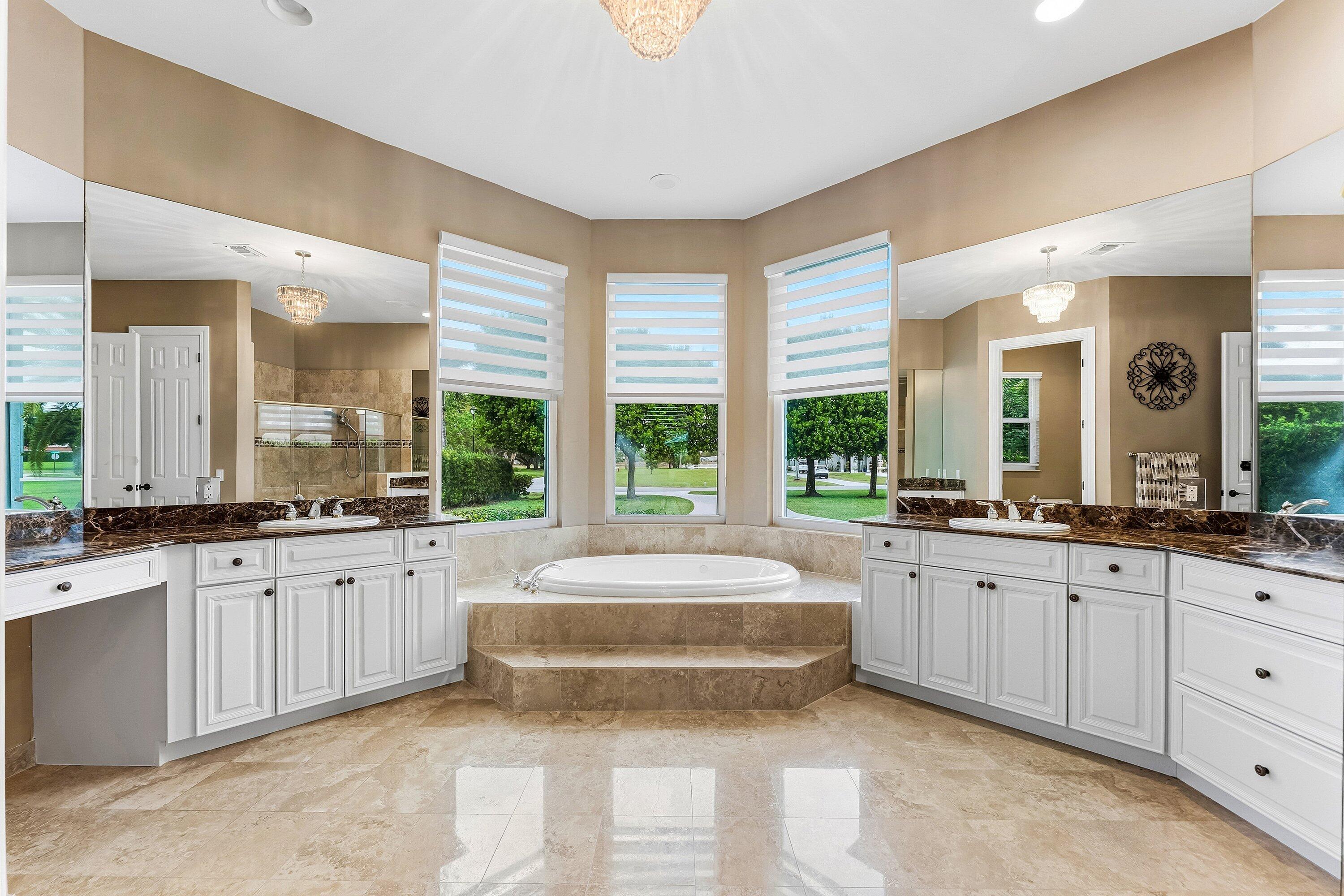 8880 S Kendale Circle