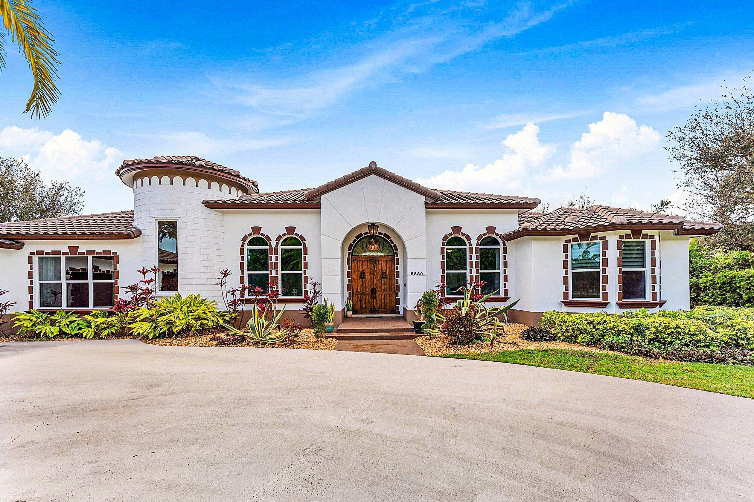 8880 S Kendale Circle