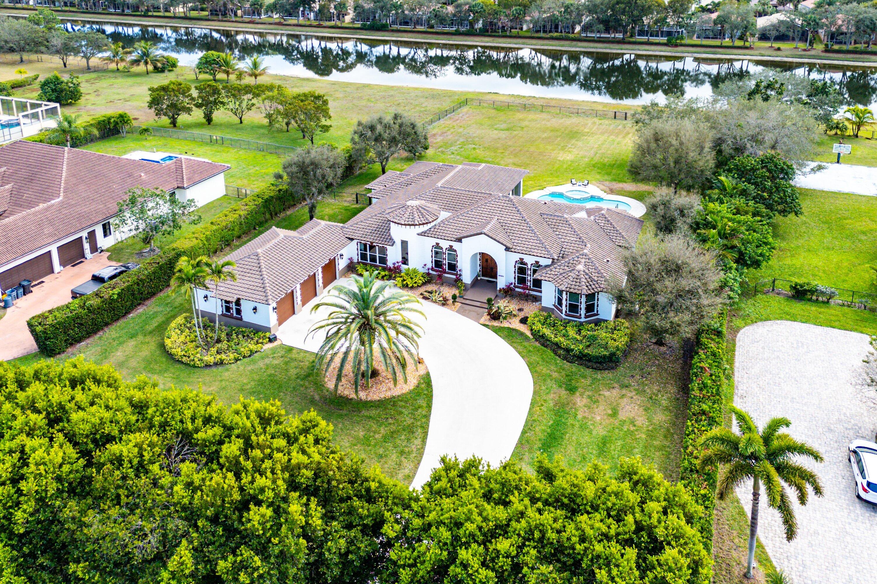 8880 S Kendale Circle