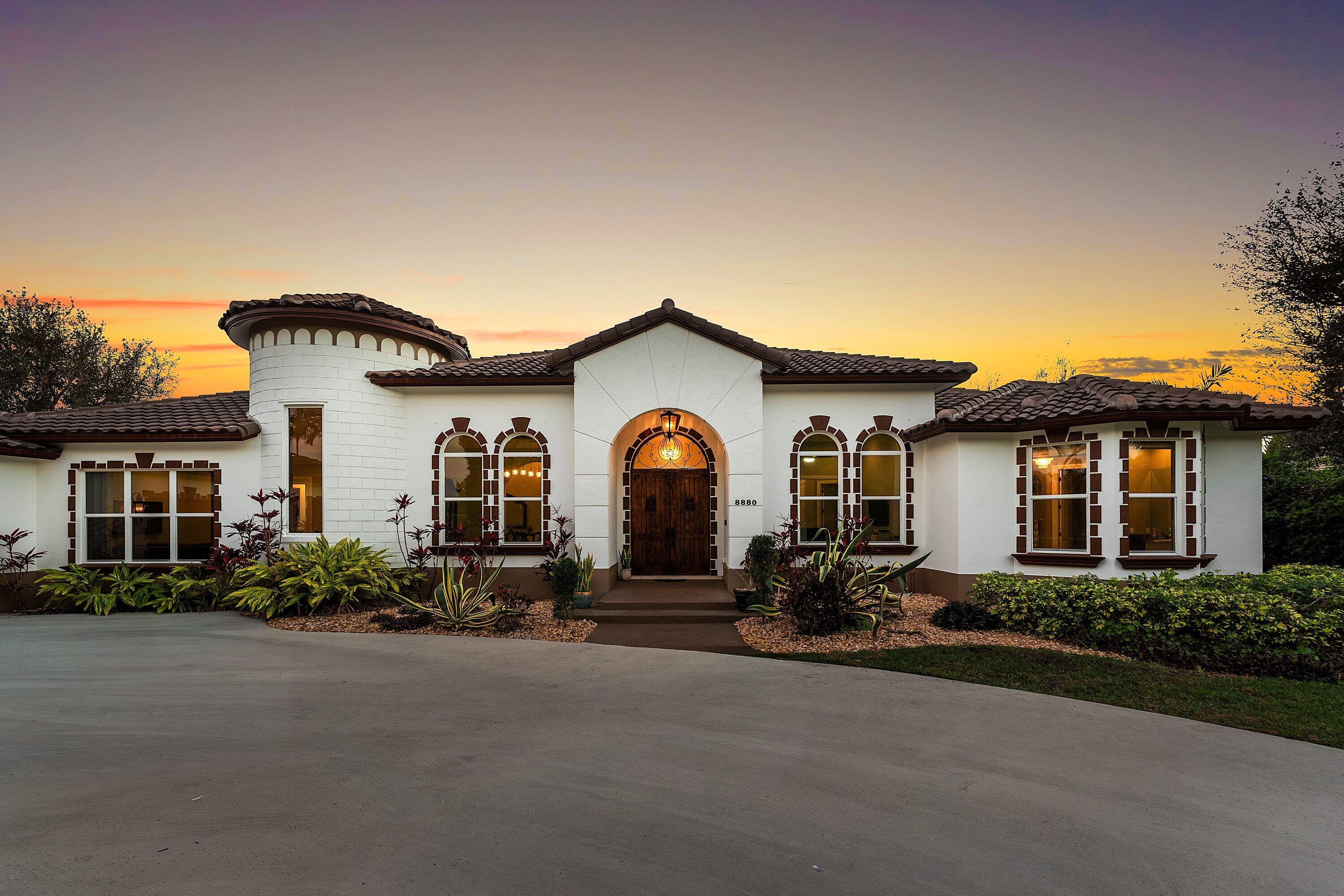 8880 S Kendale Circle