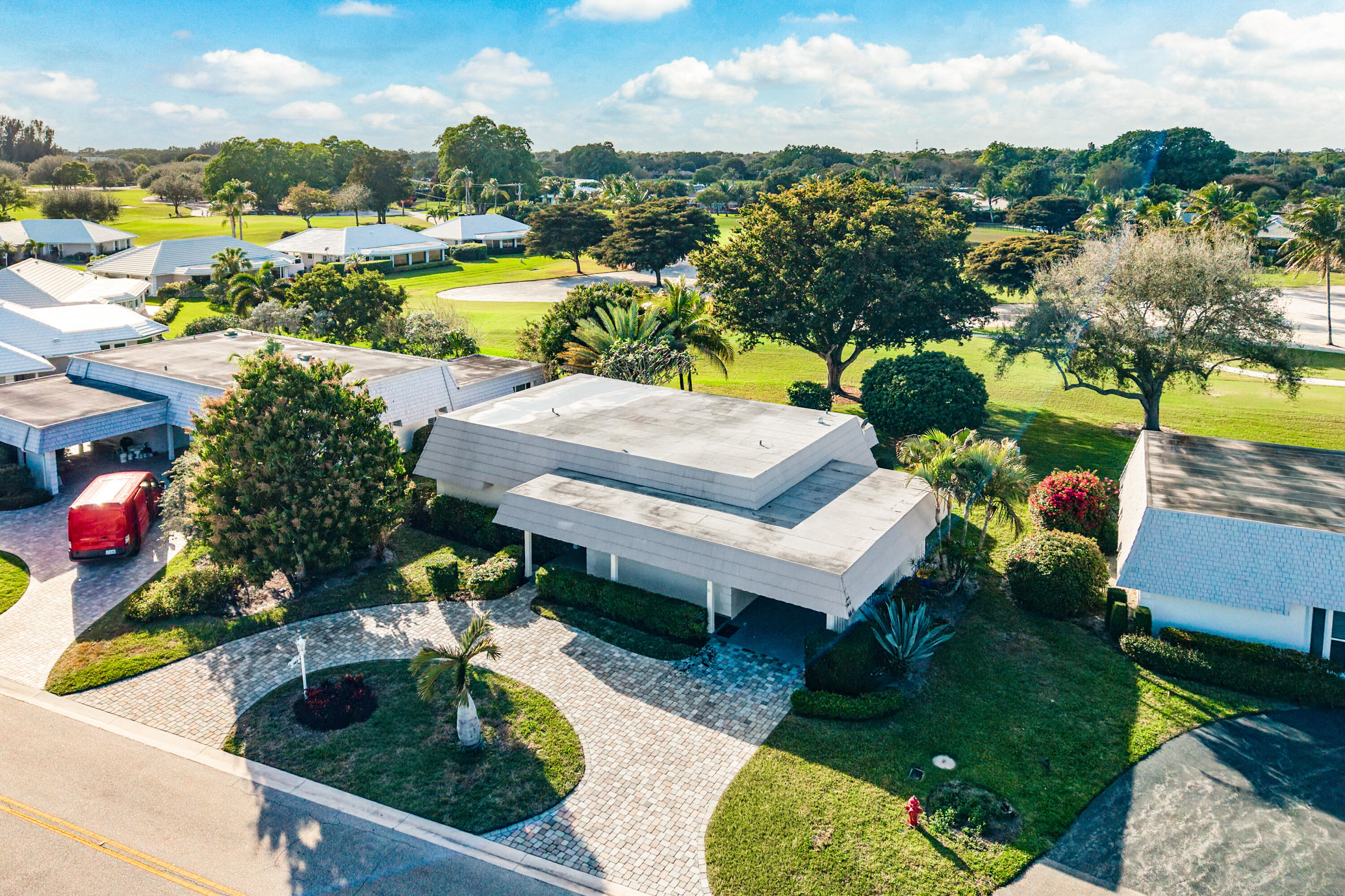 383 Villa Drive S