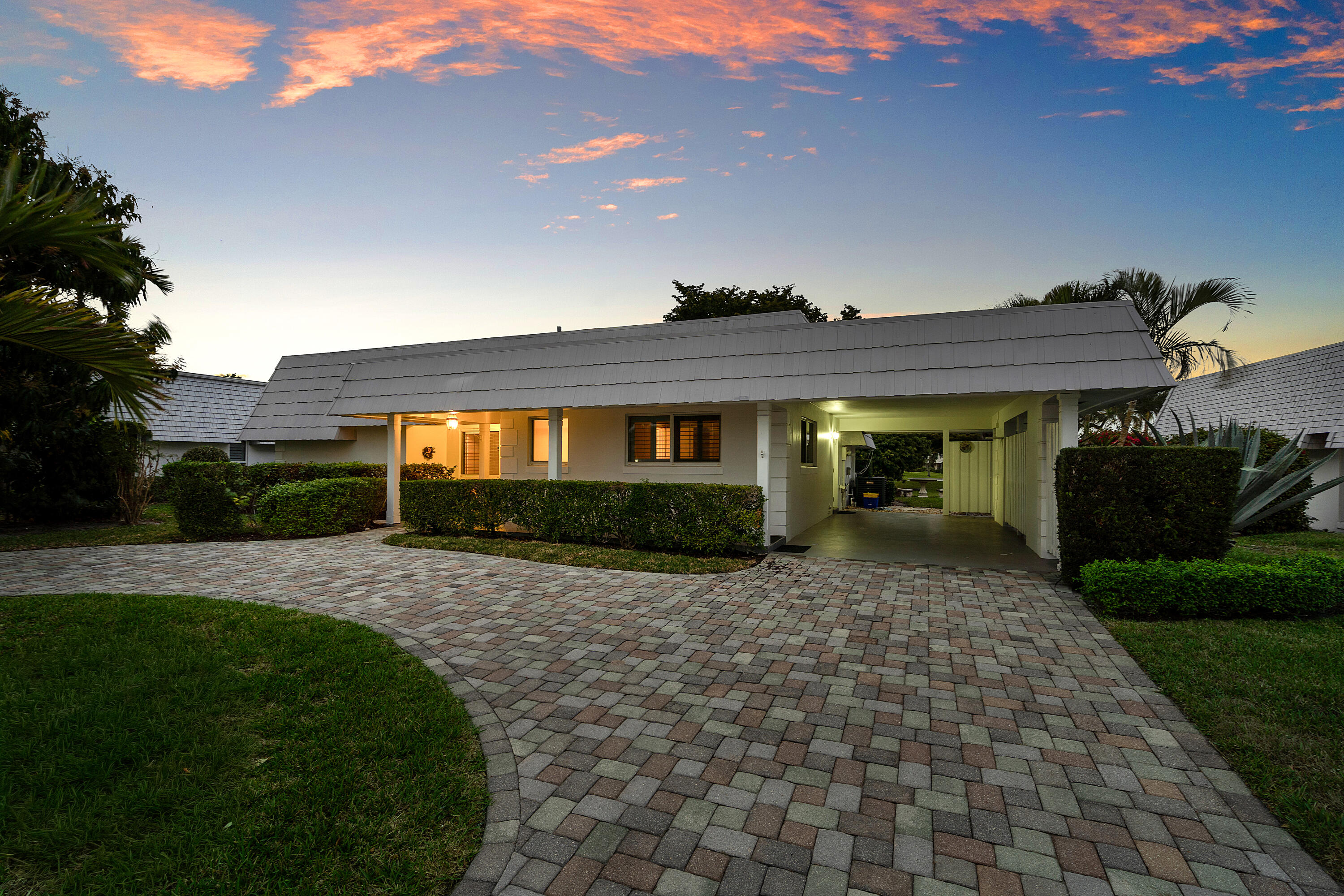 383 Villa Drive S