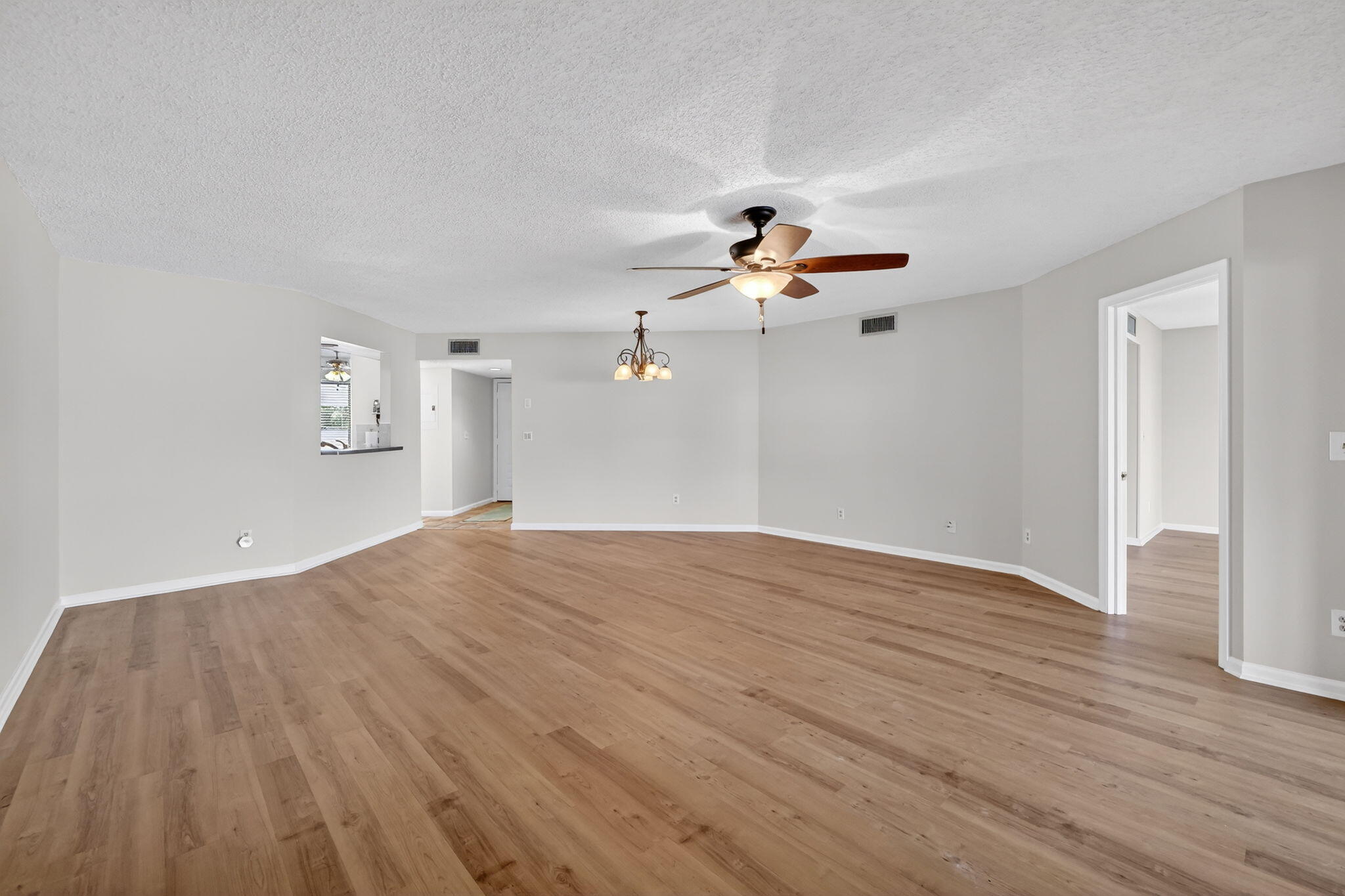 6060 SE Martinique Drive 103