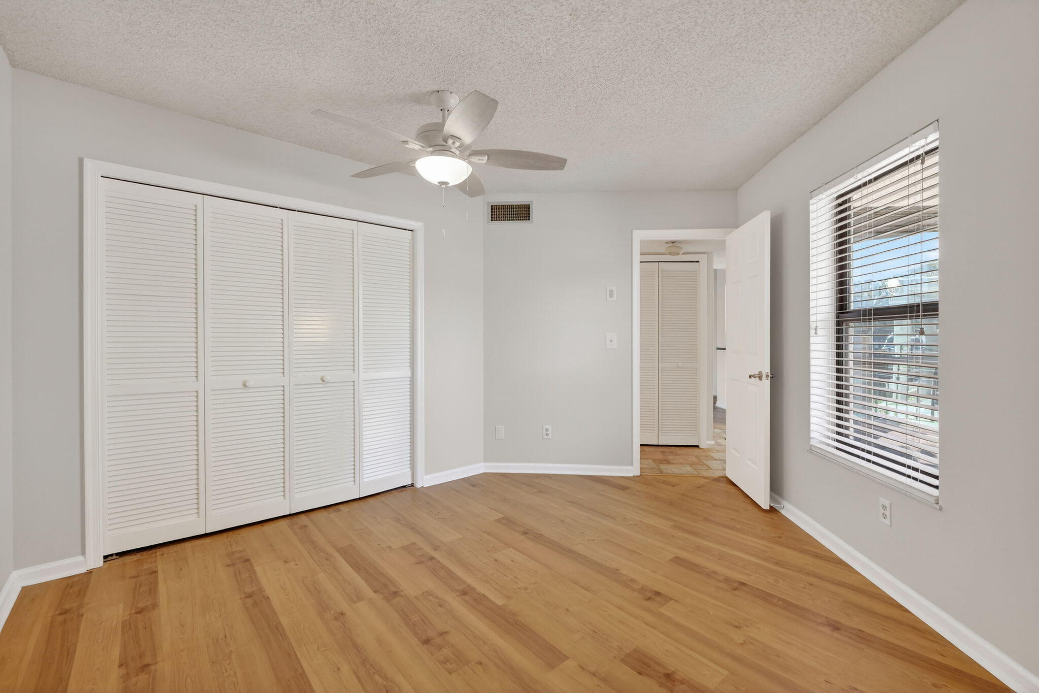 6060 SE Martinique Drive 103