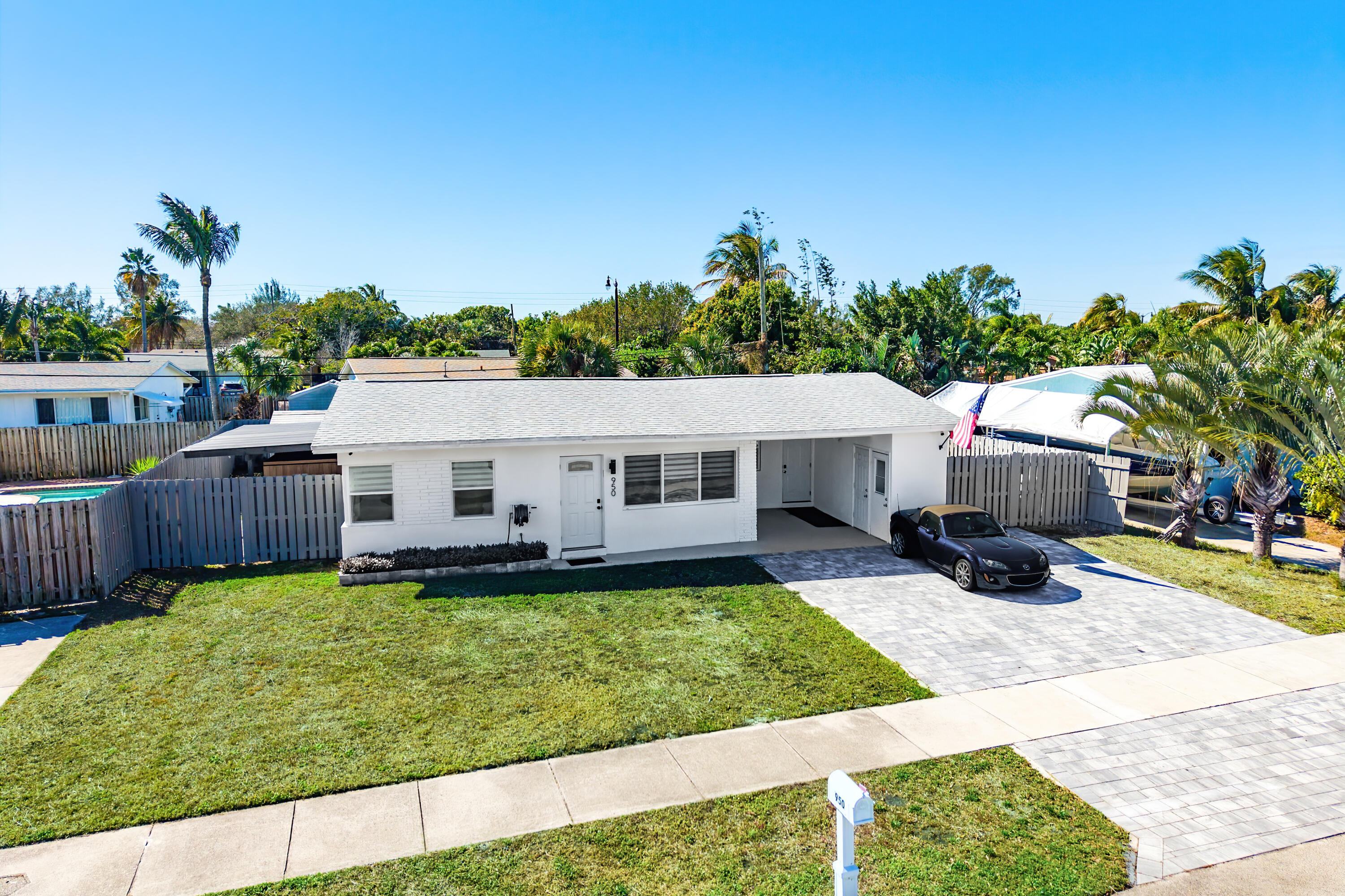 950 NE 23rd Place, Pompano Beach