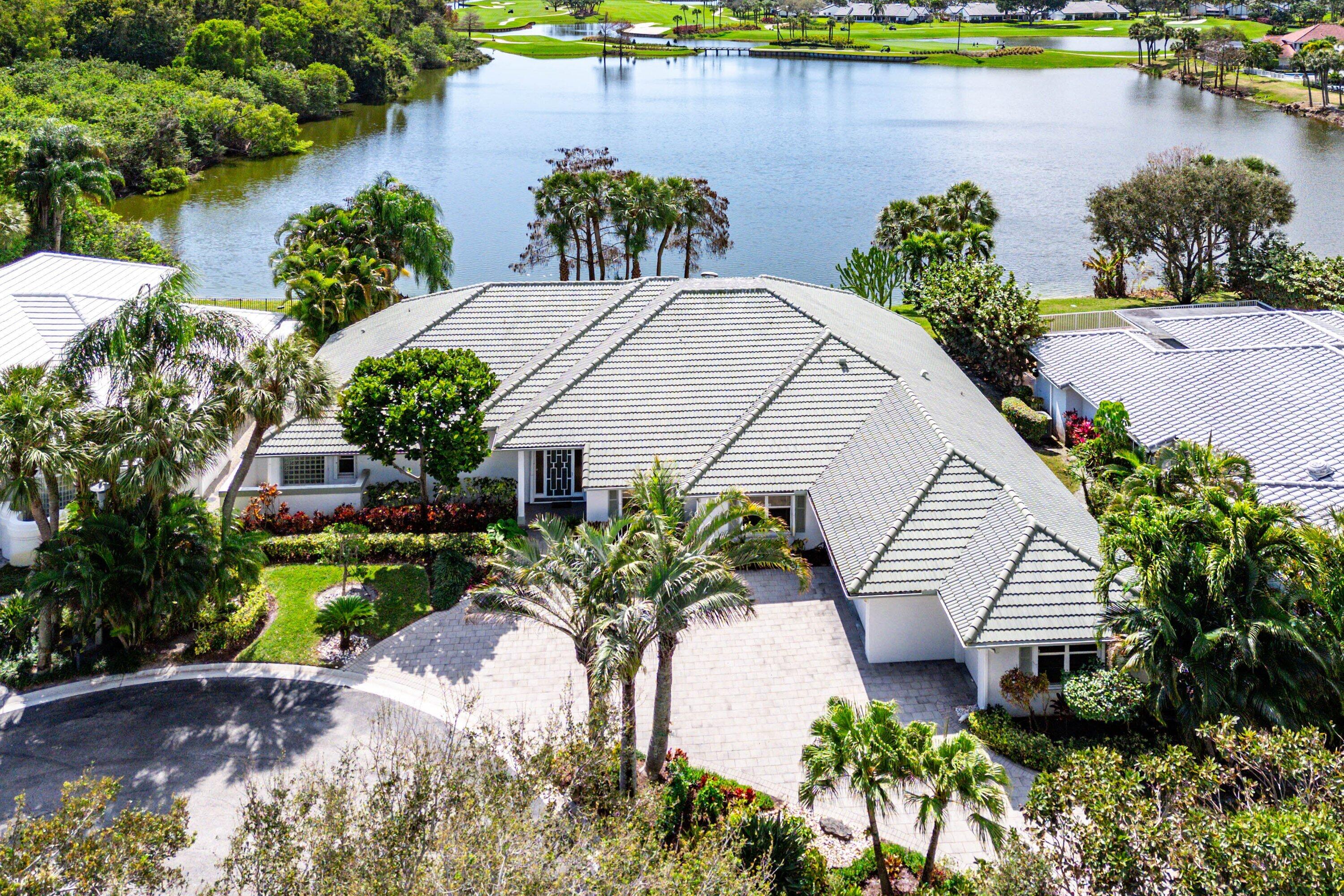 4 Sutton Drive