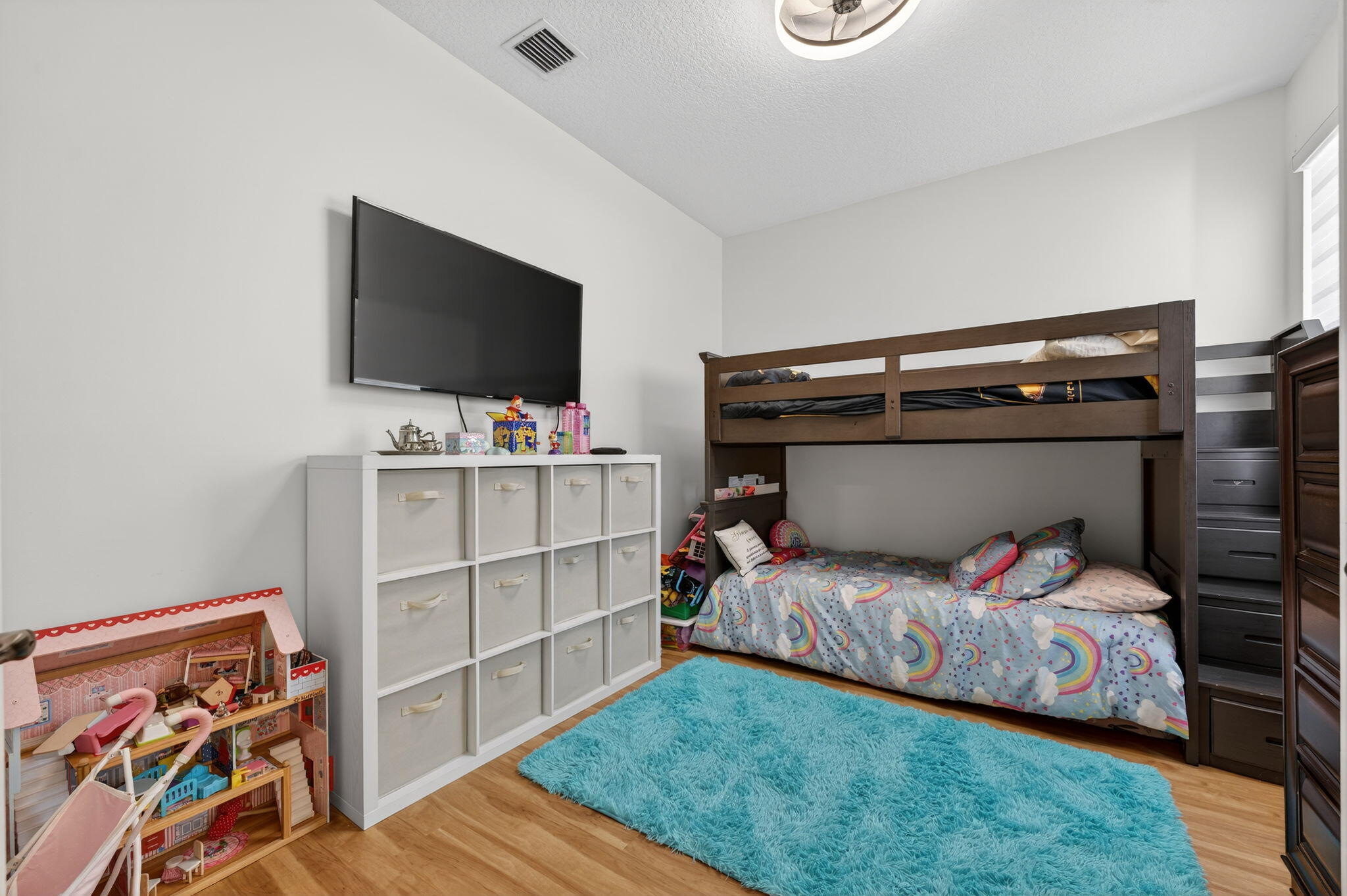 6689 Southport Drive