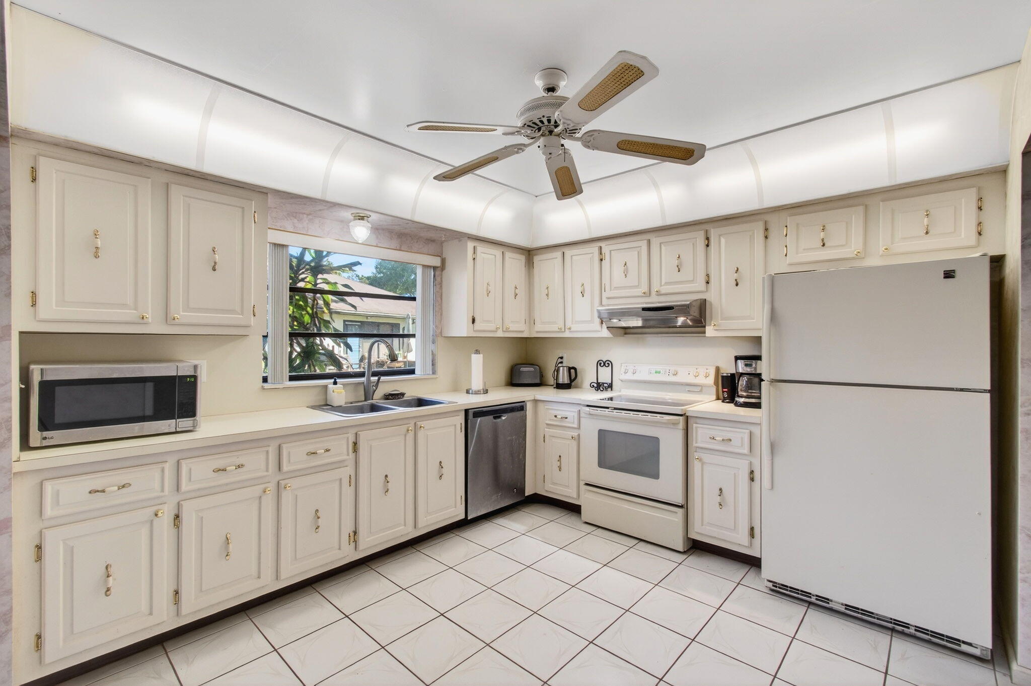 10244 Dovewood Lane A