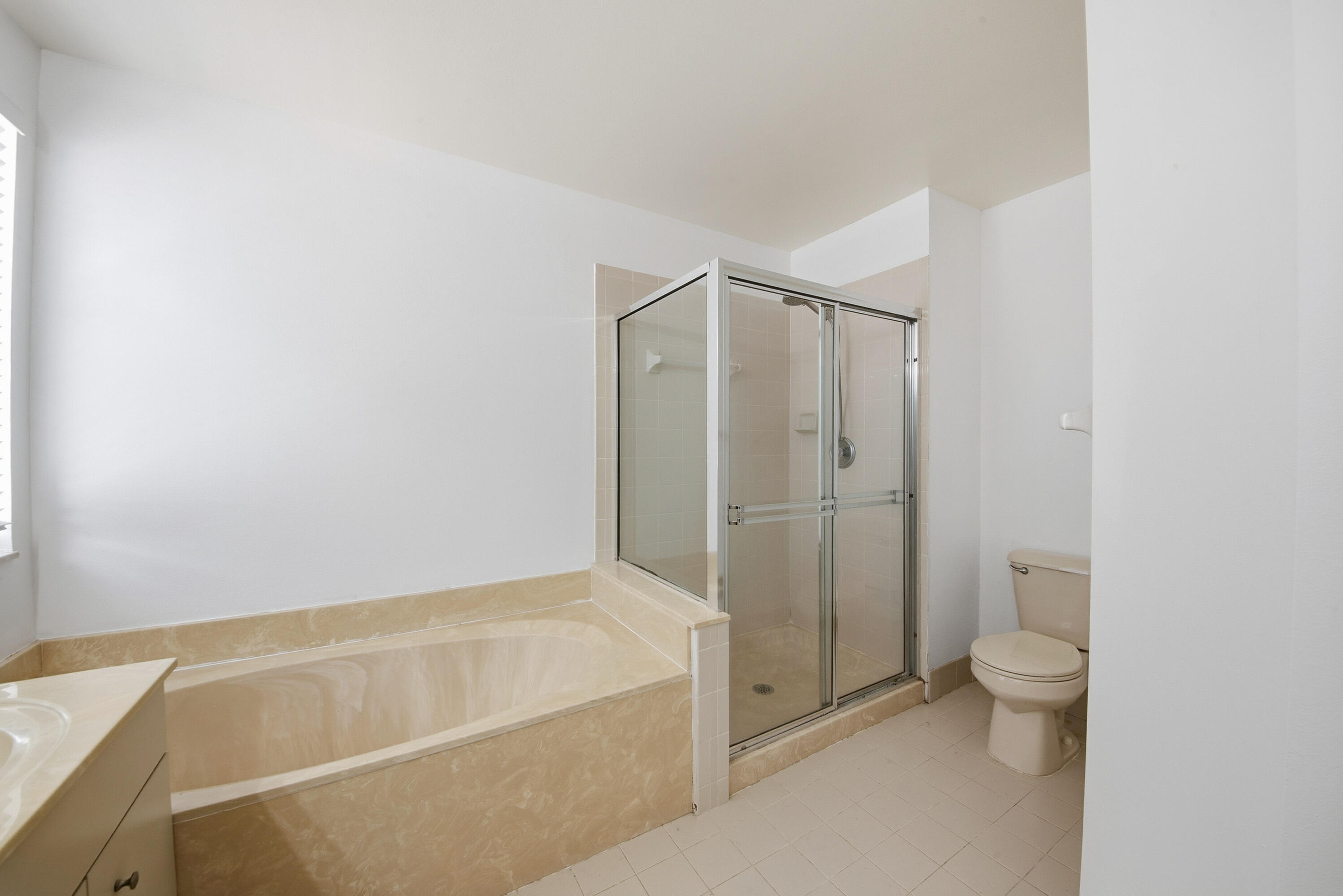 8021 Stirrup Cay Court