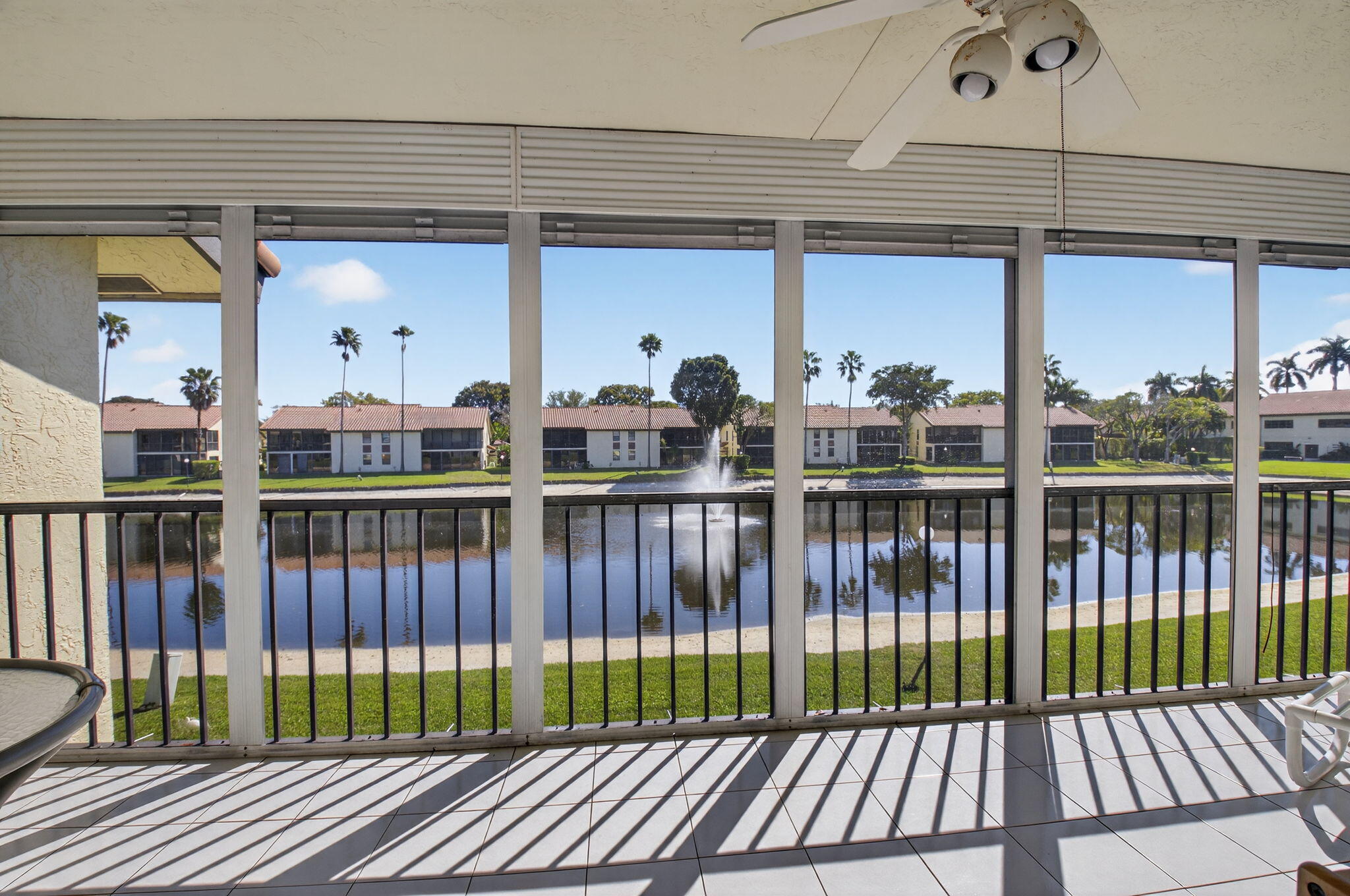 10279 N Circle Lake Drive 202