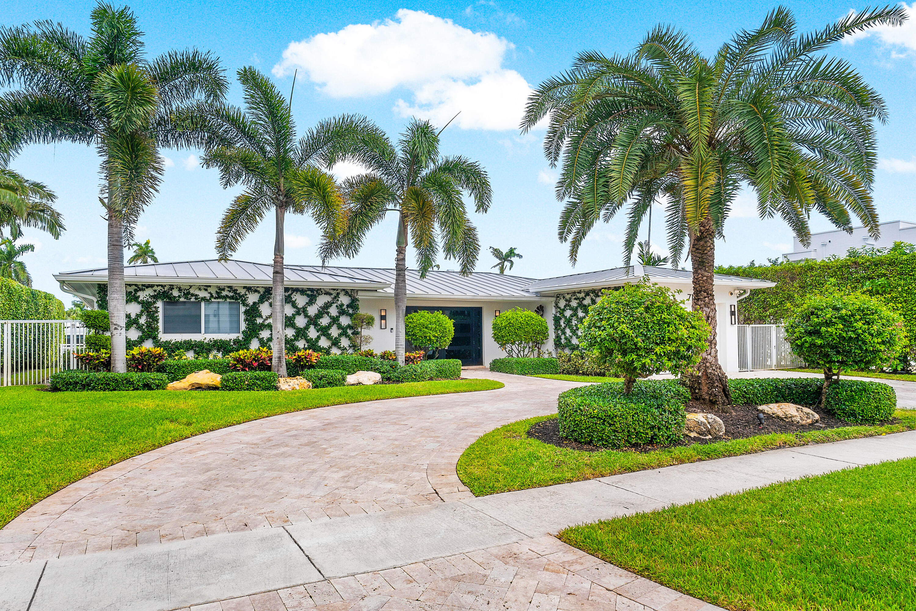 711 NE 69th Street