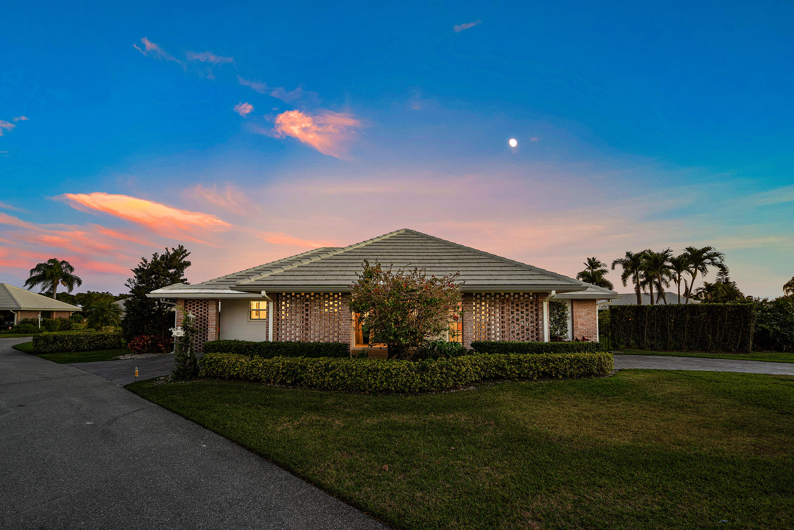351 Colony Key Circle