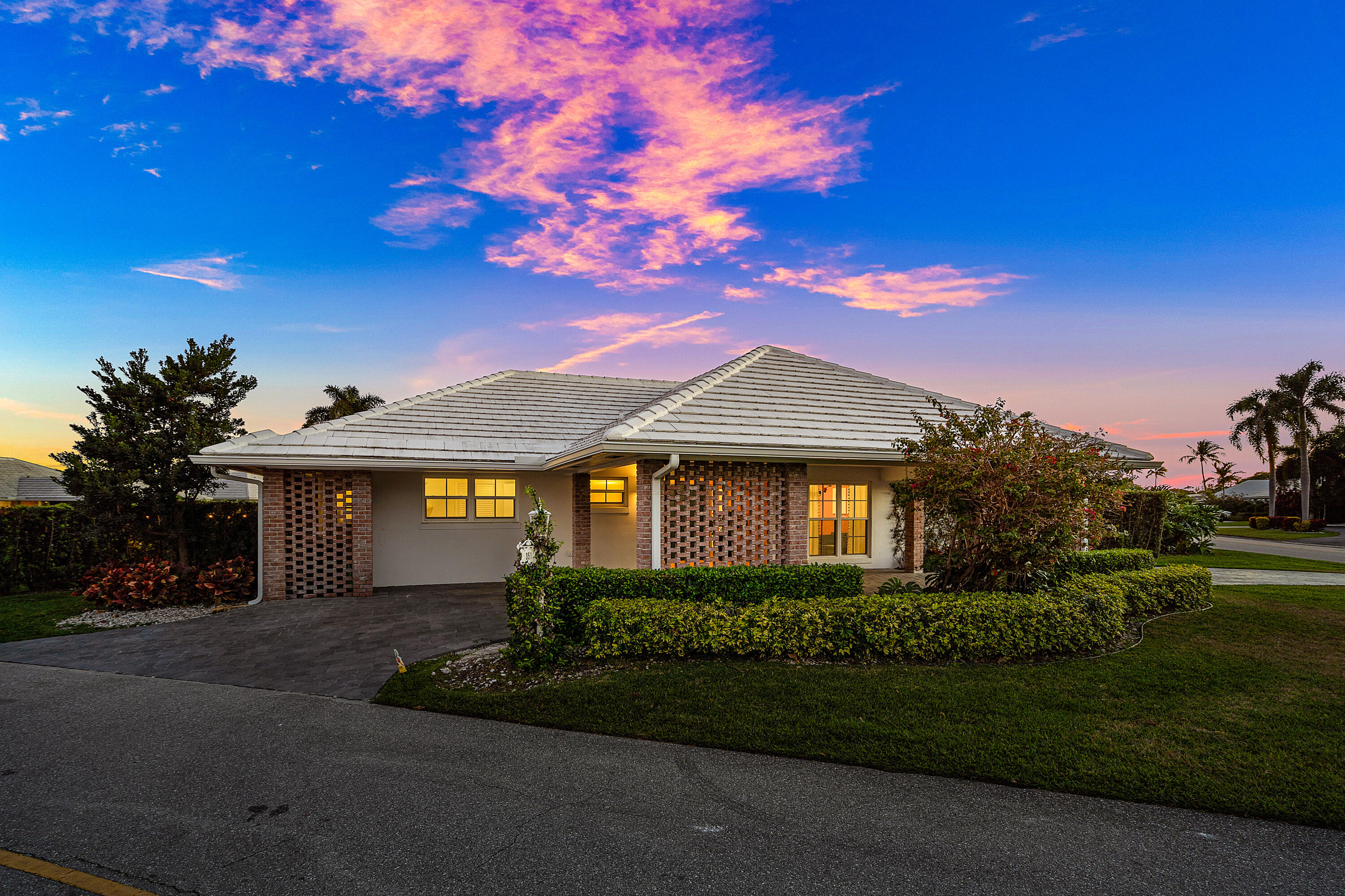 351 Colony Key Circle