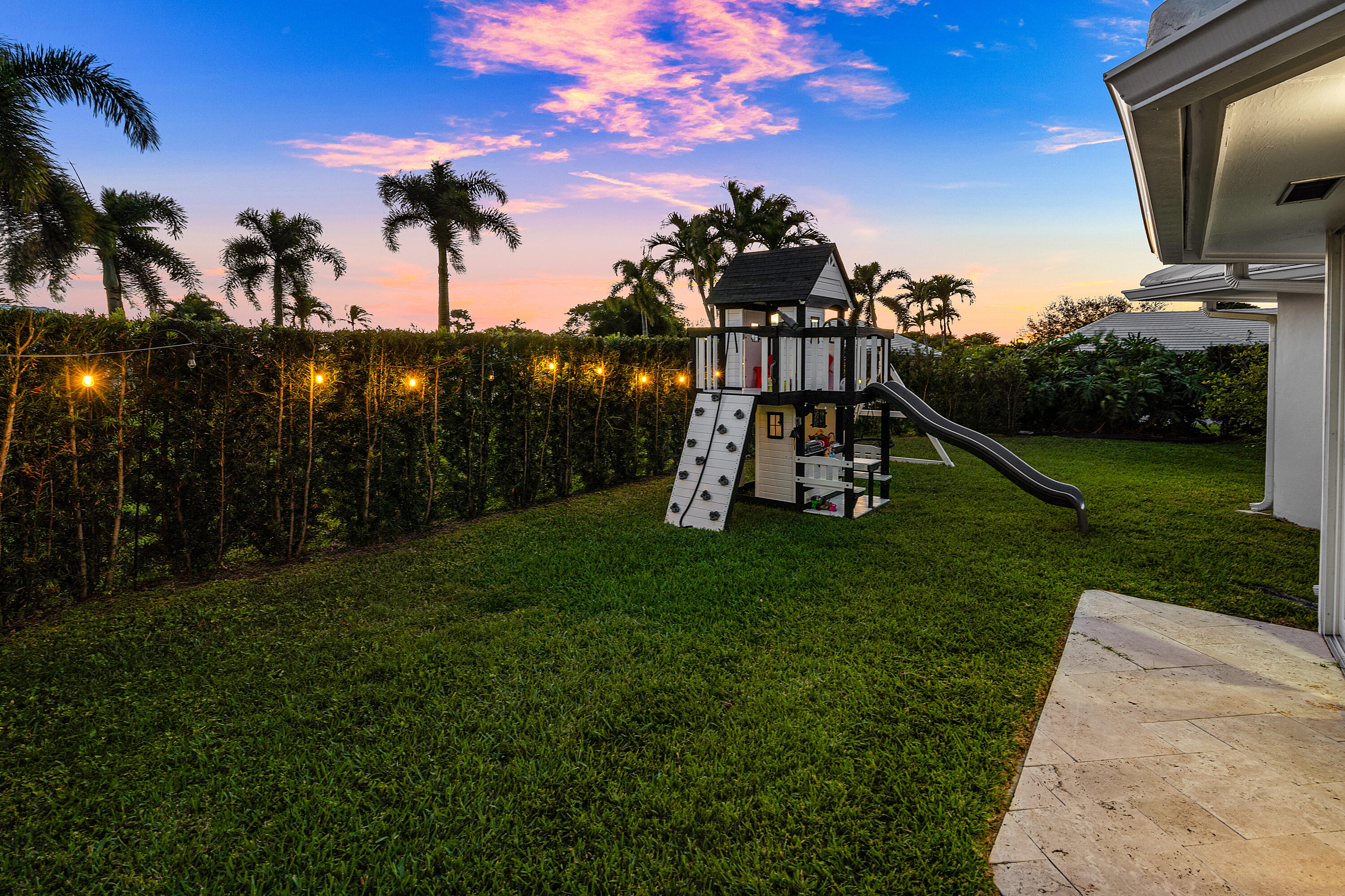 351 Colony Key Circle