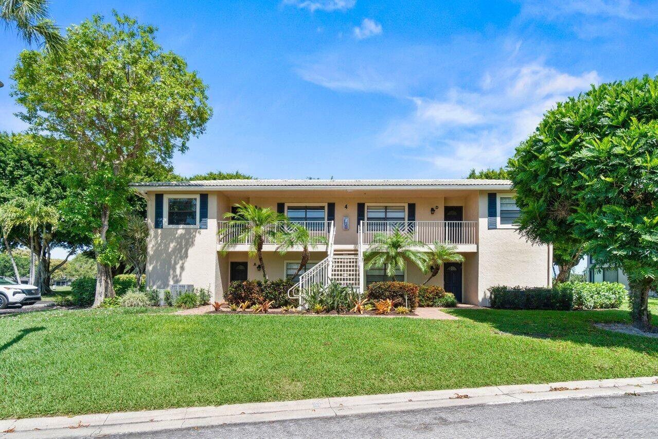4 Stratford Drive E B
