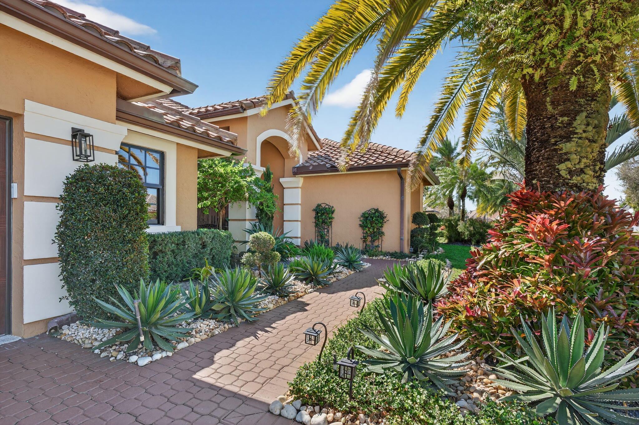 8080 Desmond Drive