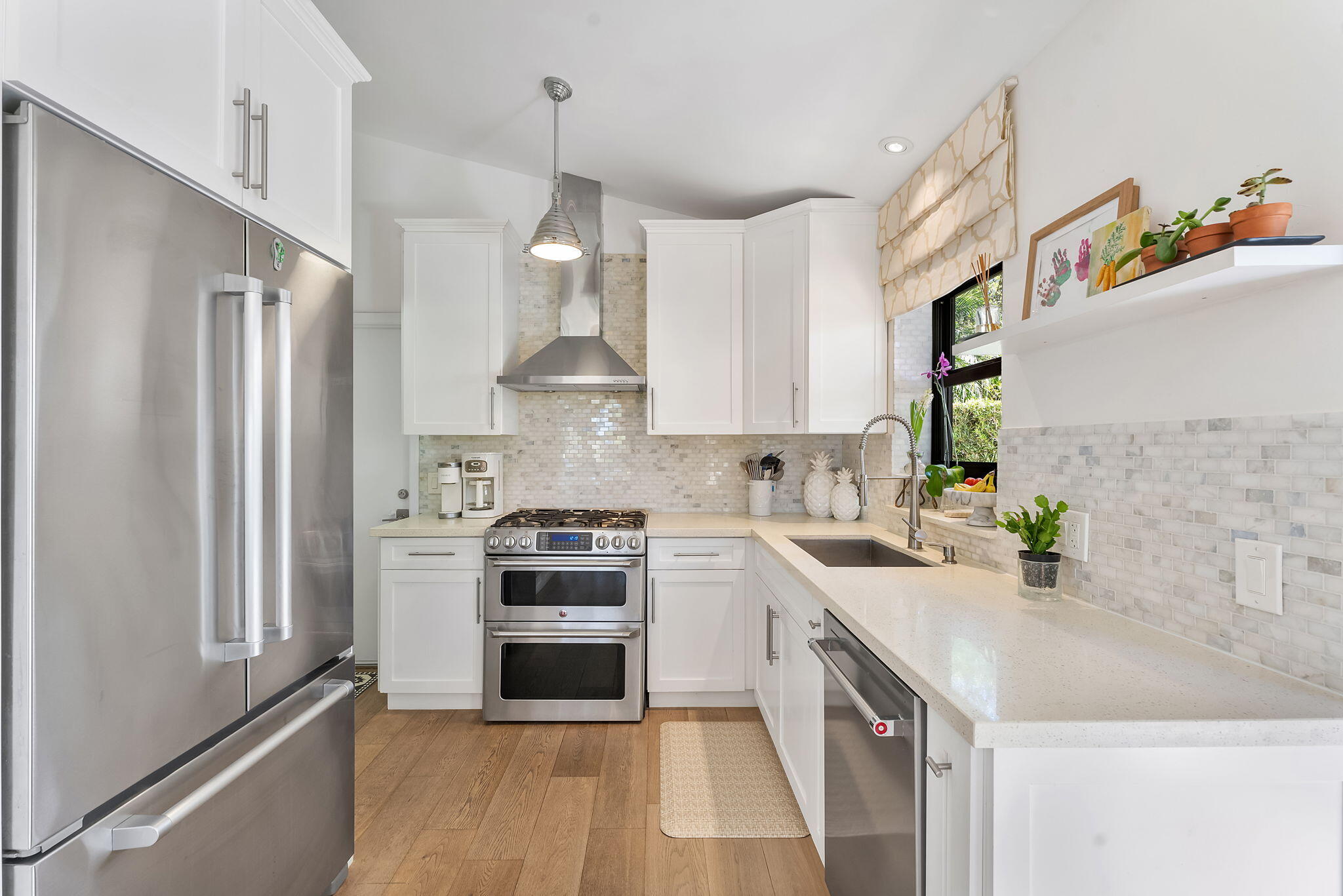 380 Sherwood Forest Drive